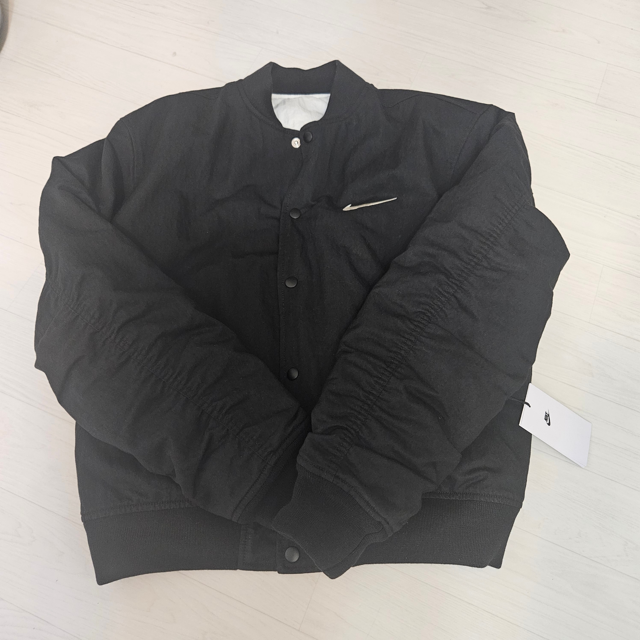 Nike x Stussy Reversible Jacket Black (FJ9153-010) 착용 스타일 - 2