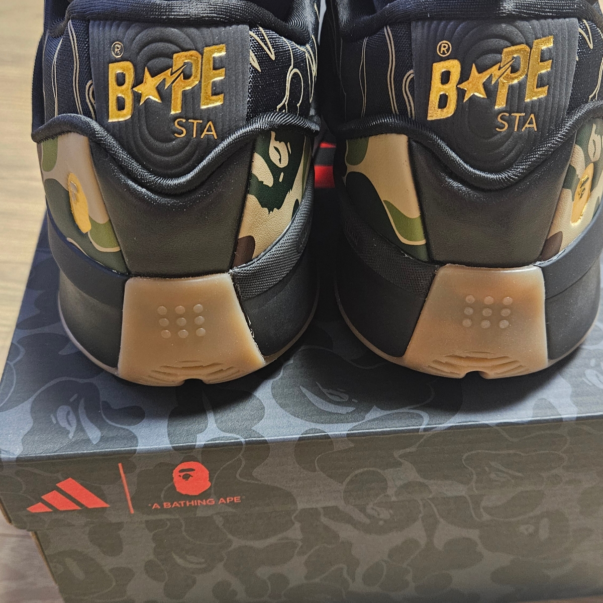 Adidas x BAPE Dame 9 Core Black 착용 스타일 - 6
