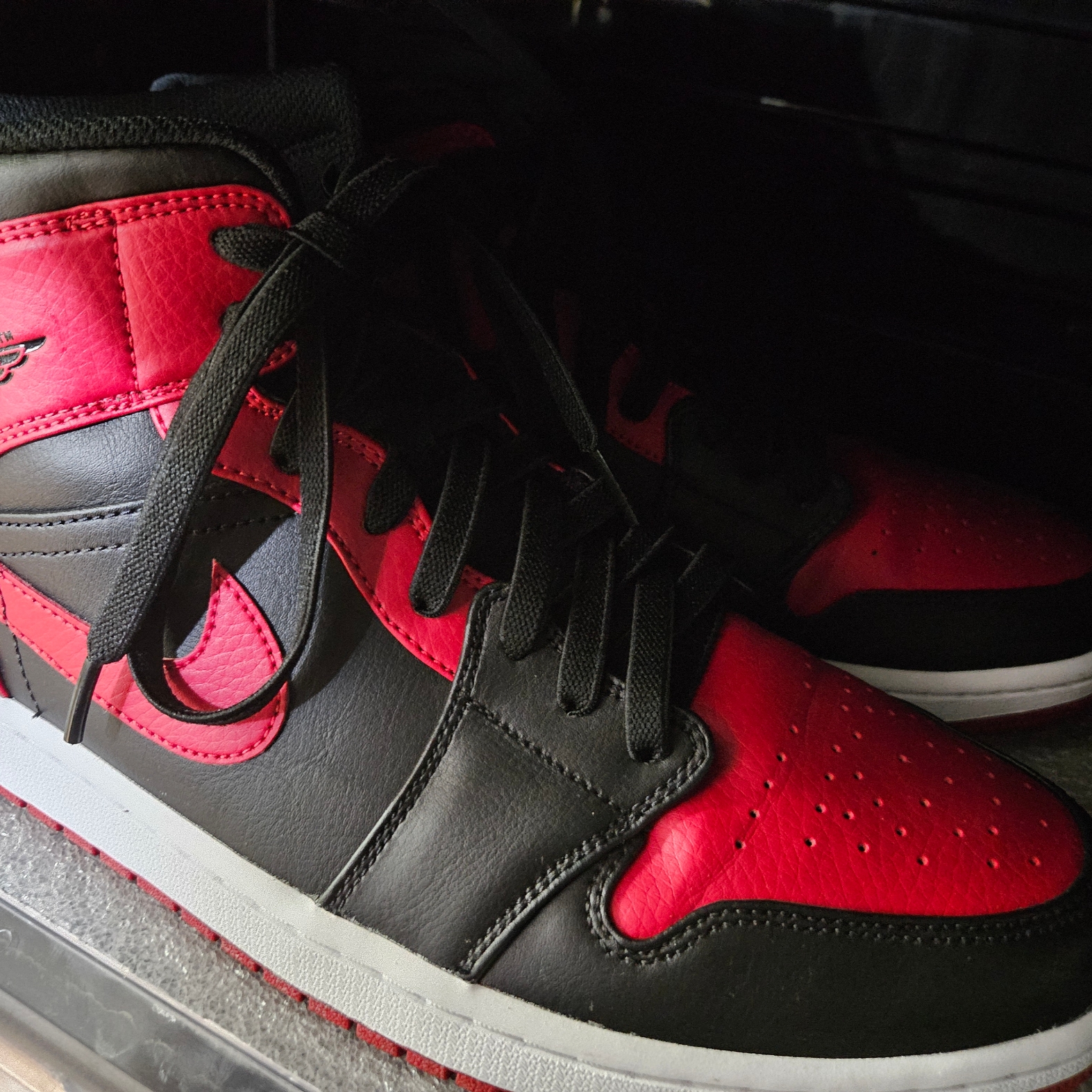 Jordan 1 Mid Bred Banned 2020 착용 스타일