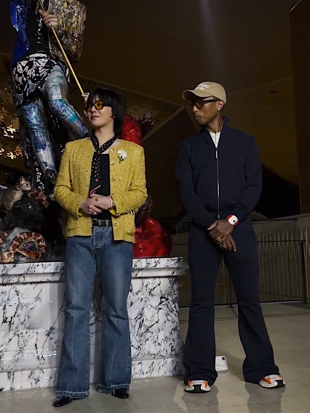 Celine Embroidered RIbbed Wool Beanie Black, Louis Vuitton Damier Classic Denim Jacket Indigo 착용 스타일 - 7