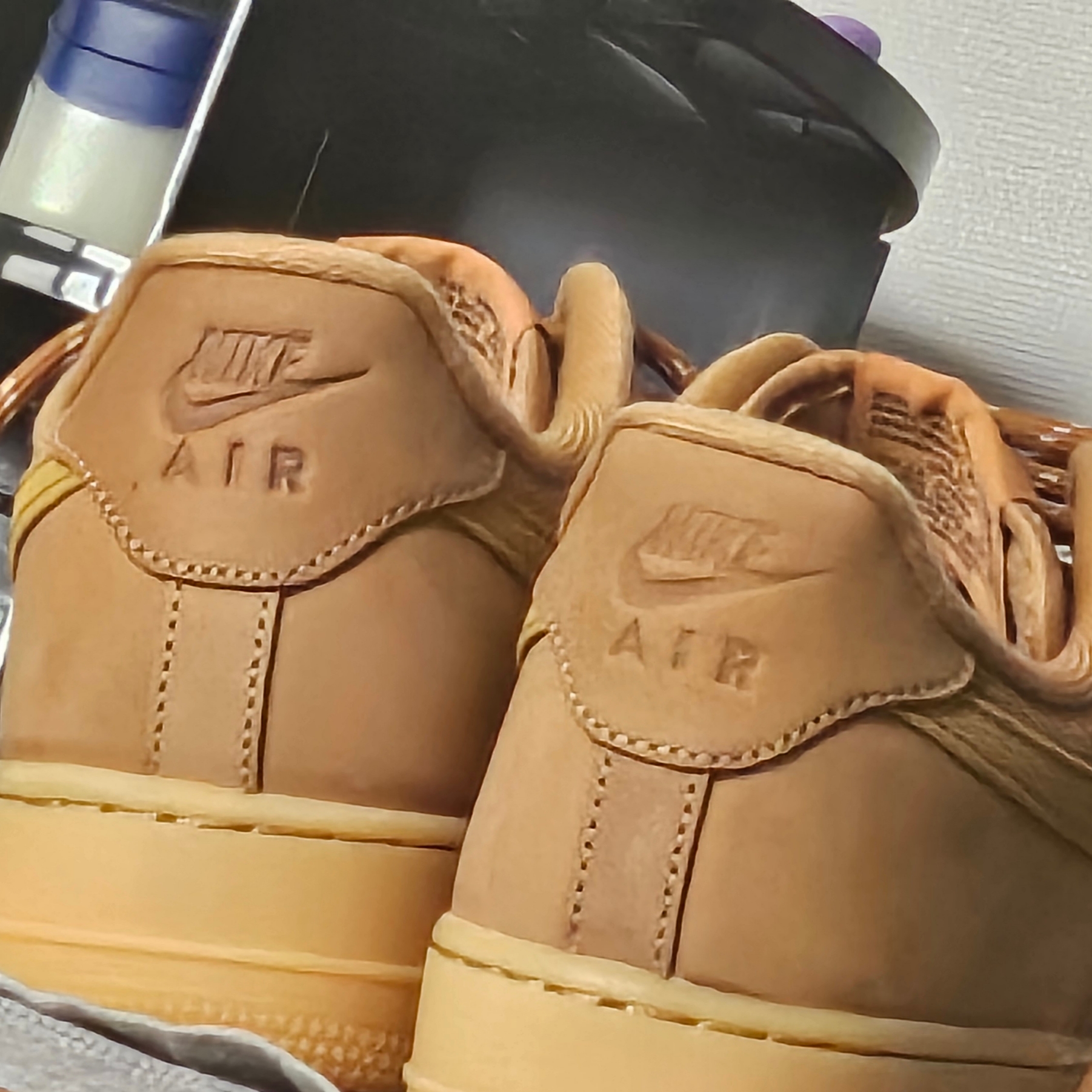 Nike Air Force 1 '07 WB Flax 착용 스타일