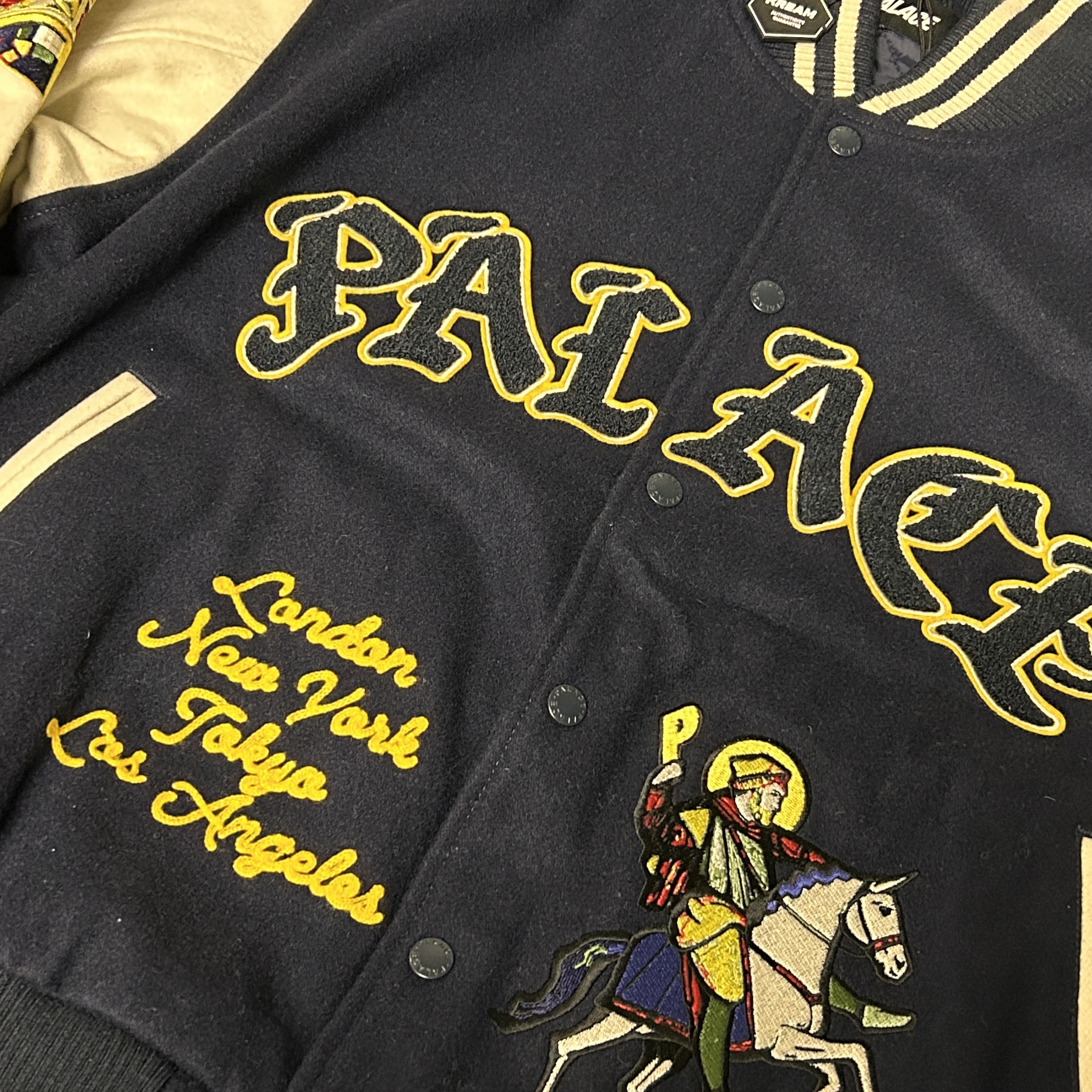 Palace Saints Varsity Jacket Navy - 24SS 착용 스타일 - 2