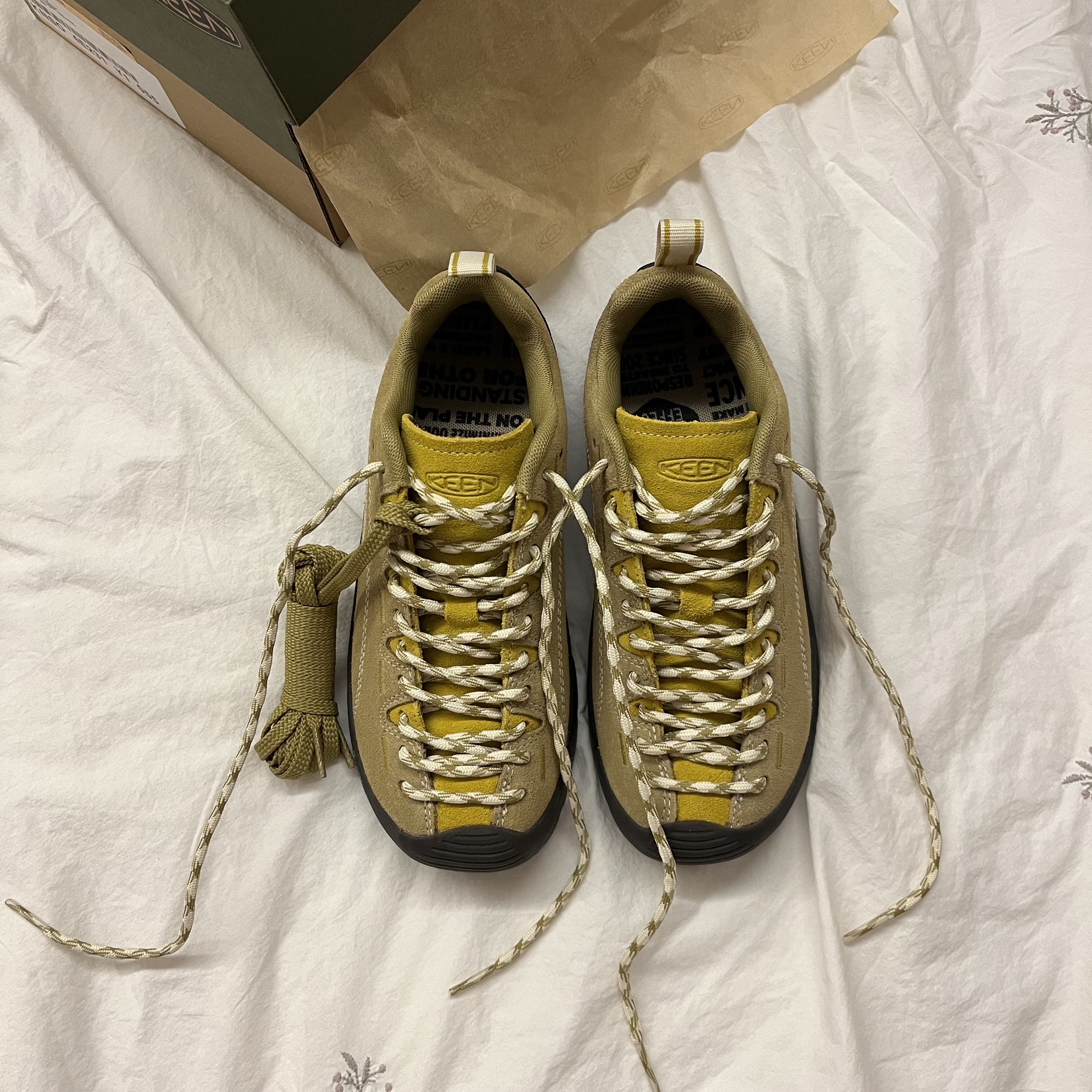 KEEN Jasper Khaki/Antique Moss 착용 스타일 - 1