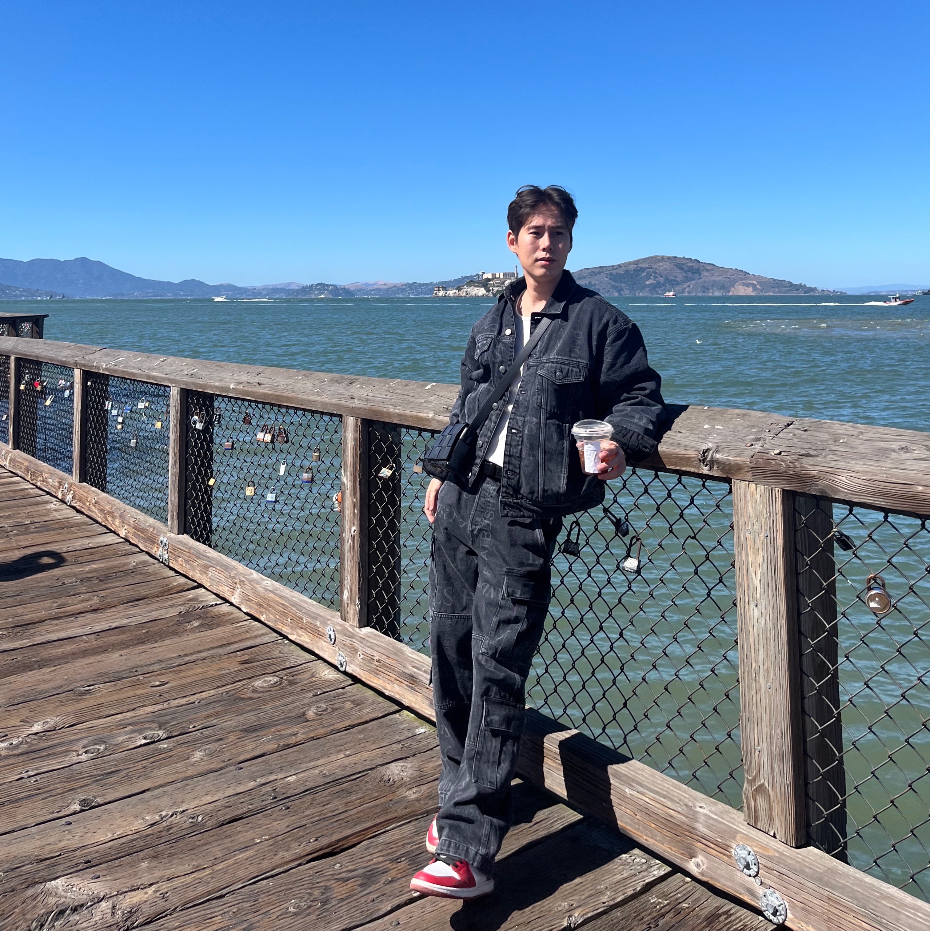 Supreme x Martine Rose Reversible Trucker Jacket Washed Black - 24FW, Supreme x Martine Rose Denim Cargo Pants Washed Black - 24FW 착용 스타일 - 2