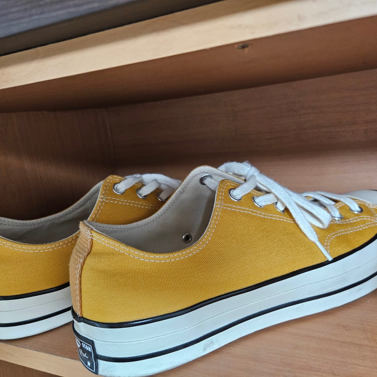 Converse Chuck 70 Ox Vintage Canvas Sunflower 착용 스타일