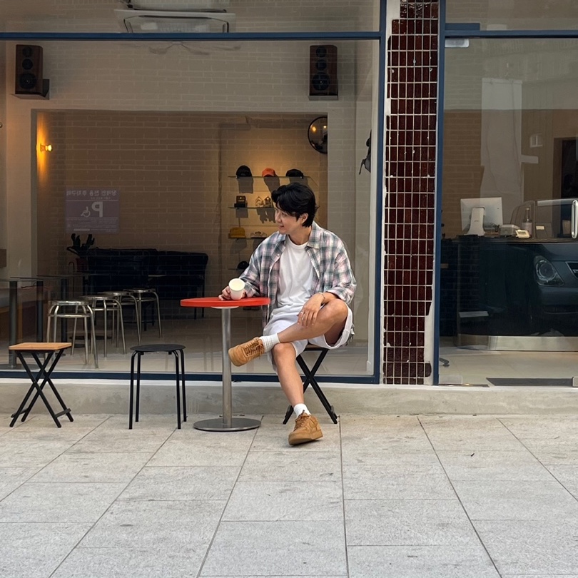 Auralee Super Light Wool Check Shirt Grey Check - 23AW, Bottega Veneta Puddle Shearling Rubber Slingback Sandals Black 착용 스타일 - 3