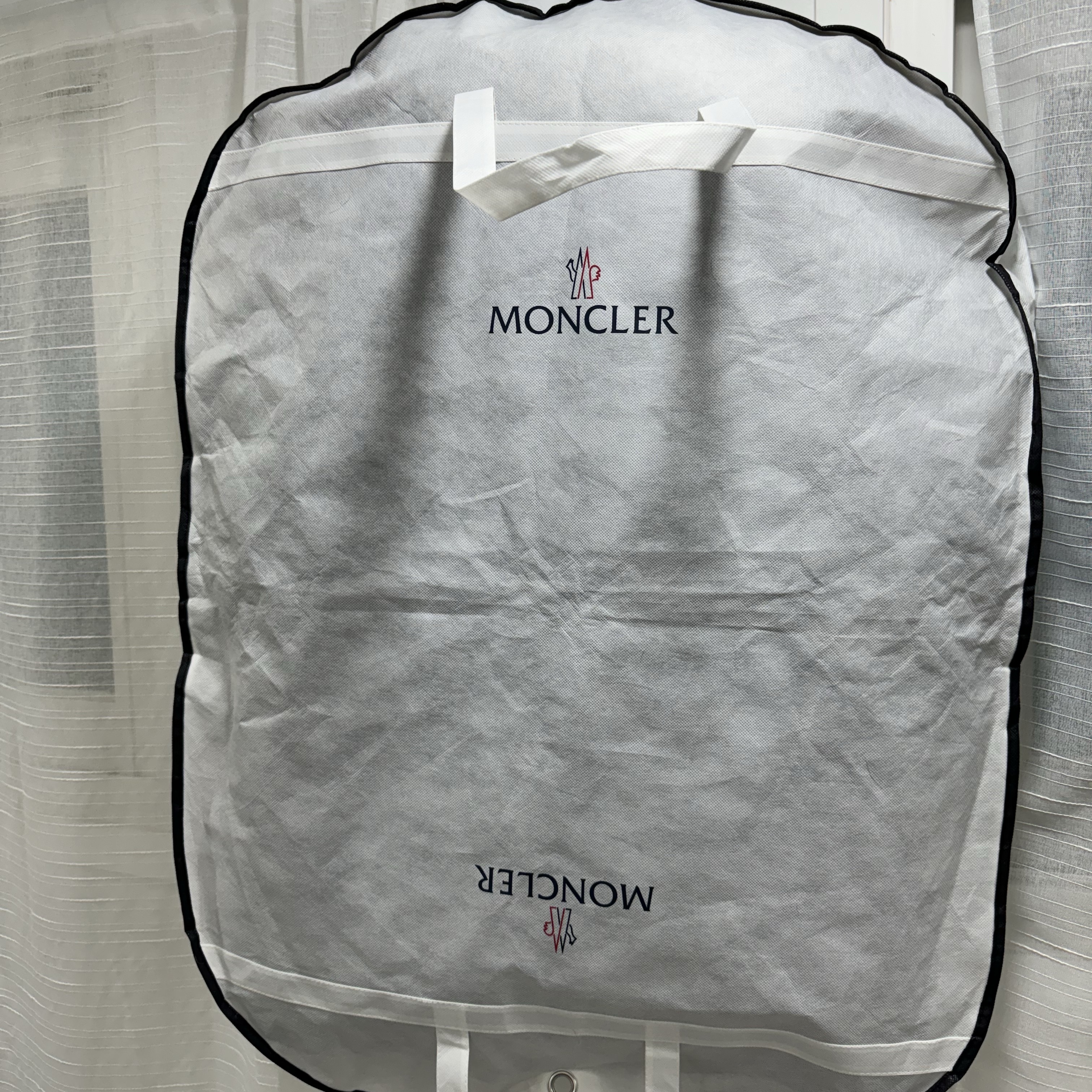 Moncler Cluny Long Down Jacket Black - 23FW 착용 스타일 - 2