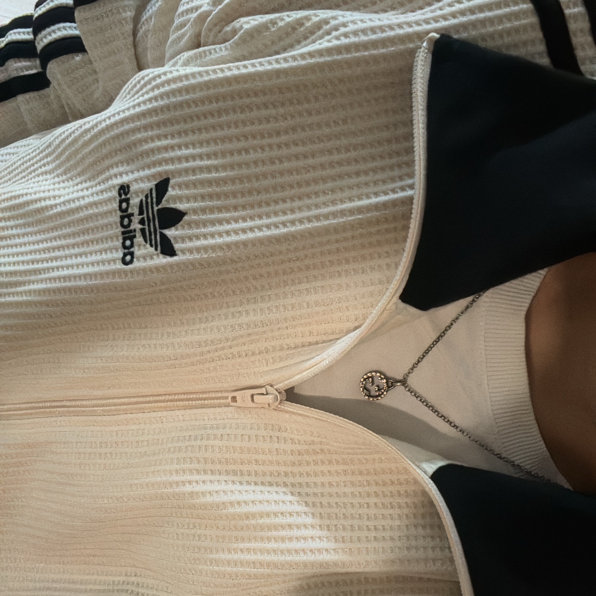 Adidas Waffle Beckenbauer Track Top Wonder White - KR Sizing, Gucci Interlocking G Pendant Necklace Silver 착용 스타일