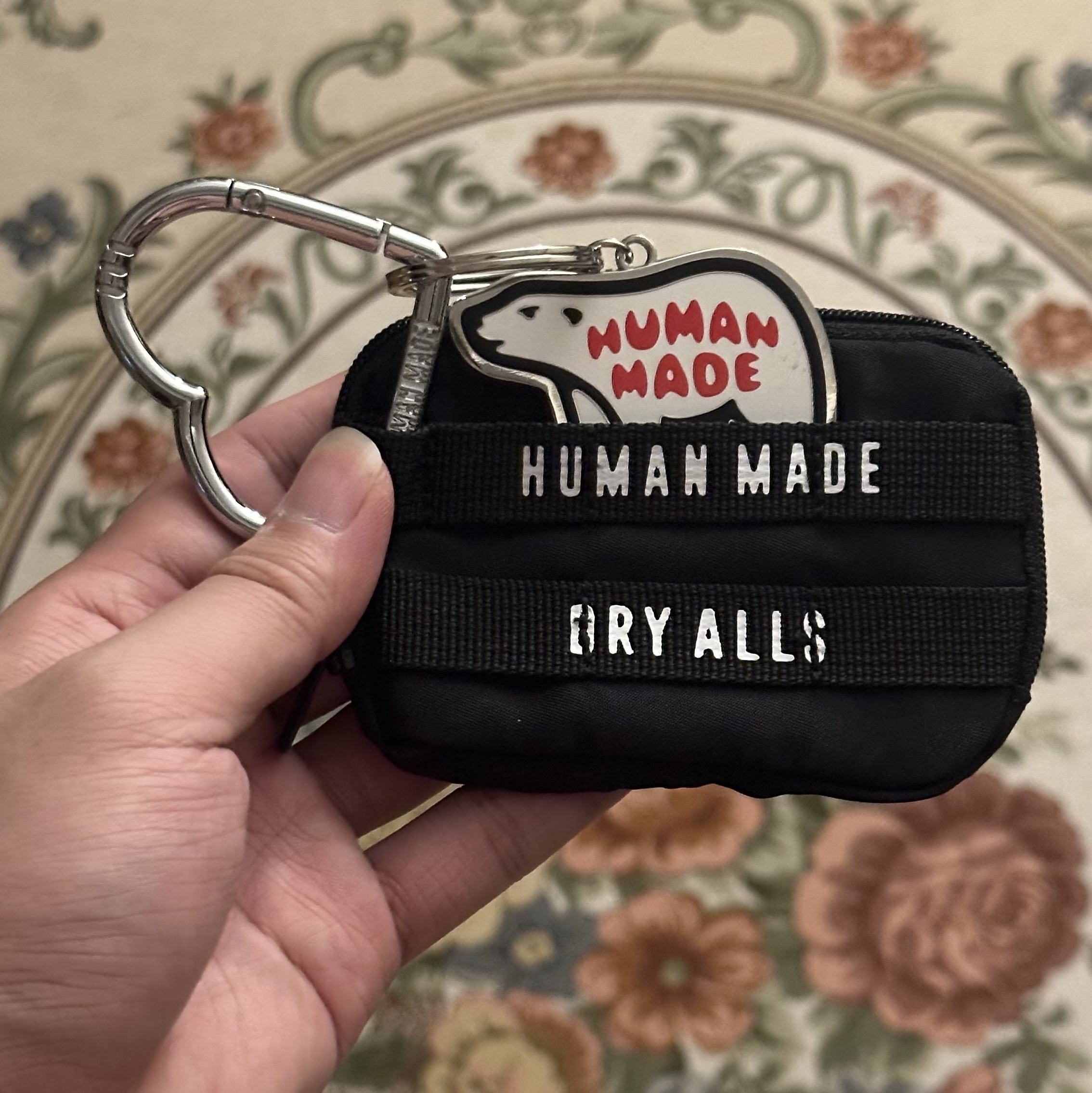 Human Made Military Card Case Black 착용 스타일
