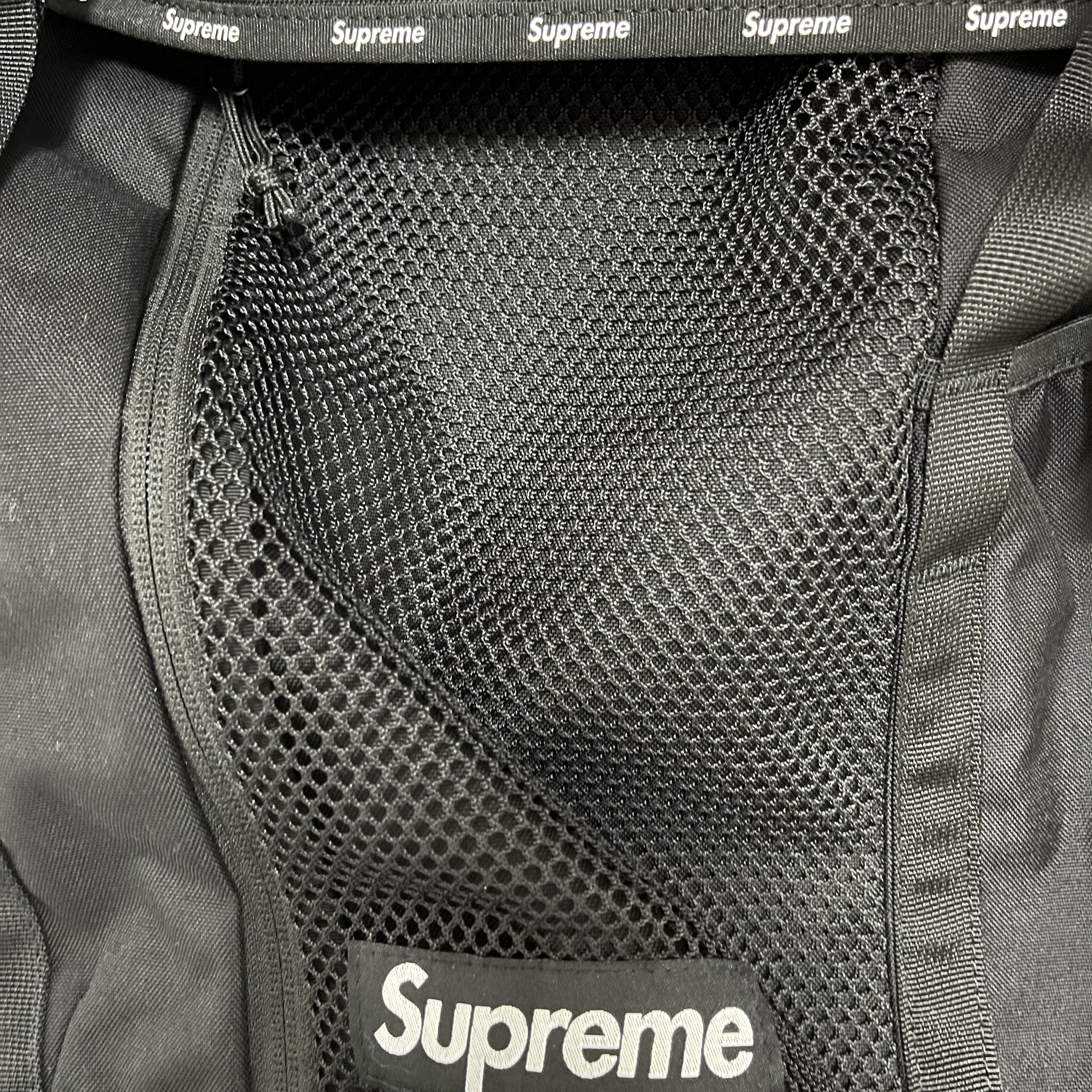 Supreme Backpack Black - 24FW 착용 스타일