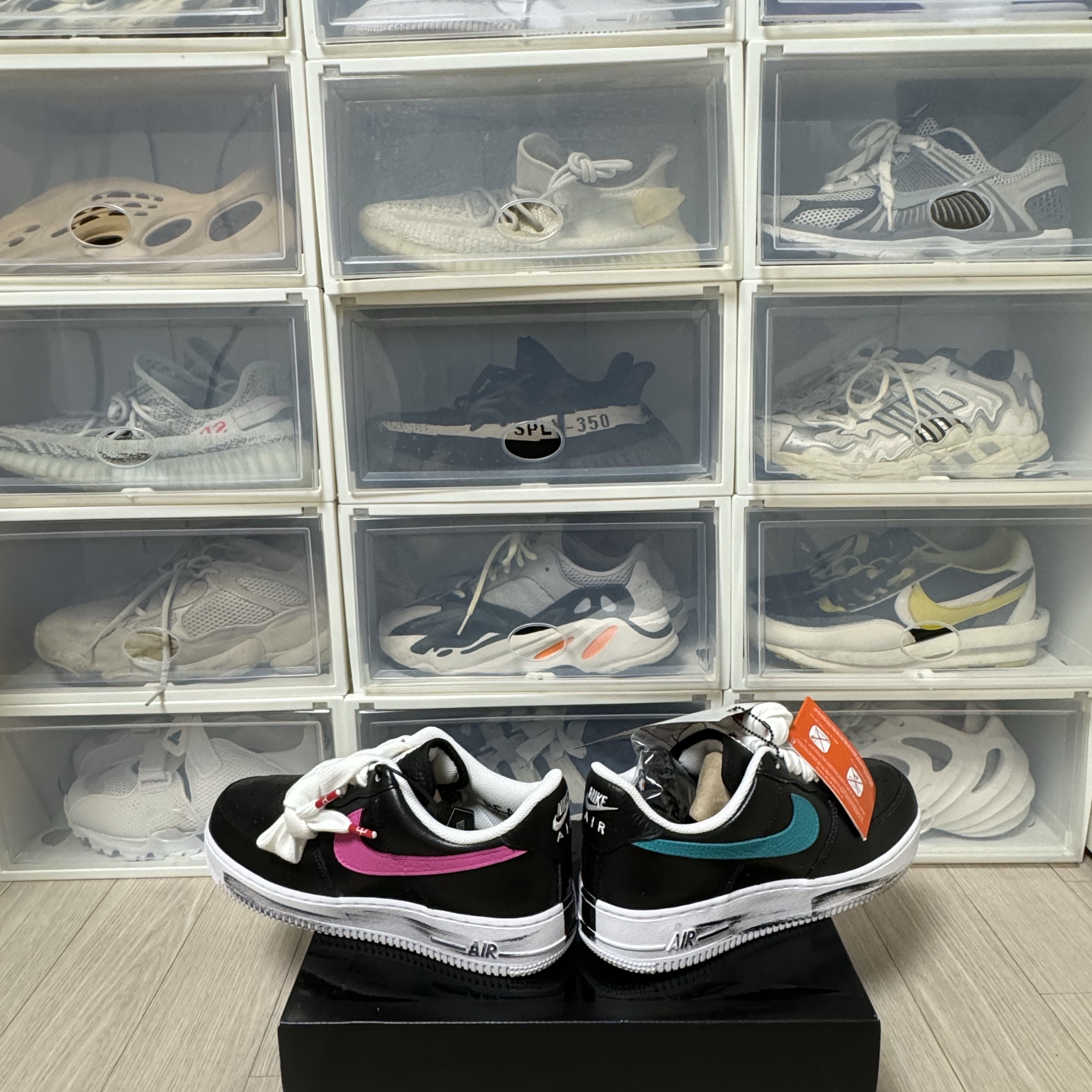 Nike x Peaceminusone Air Force 1 Low Para-Noise 3.0 Black and Multicolor 착용 스타일 - 2