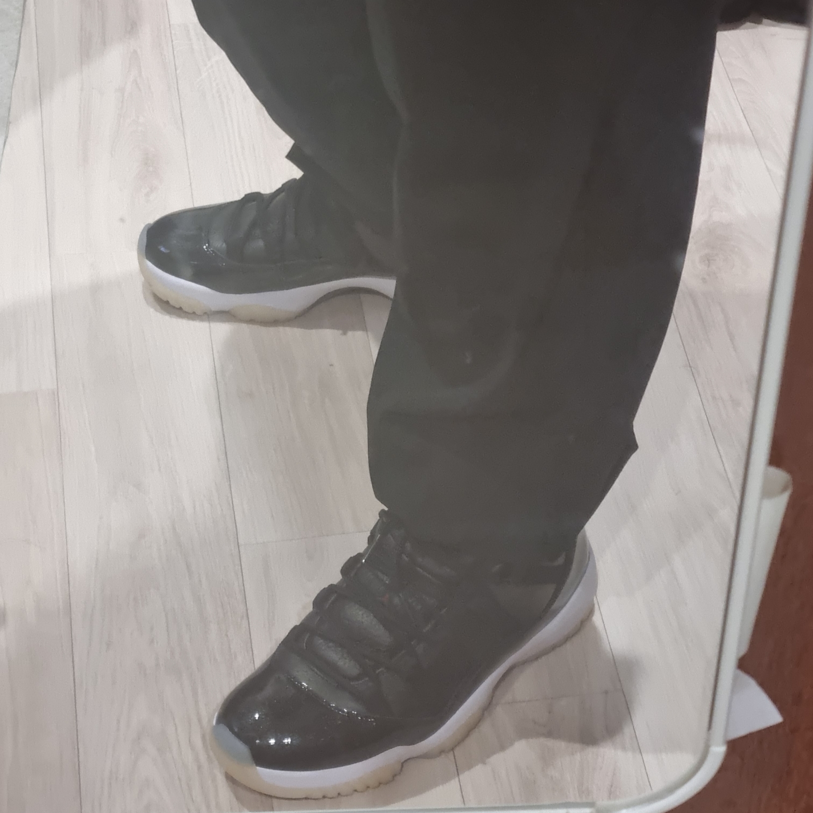 Jordan 11 Retro Low 72-10 착용 스타일