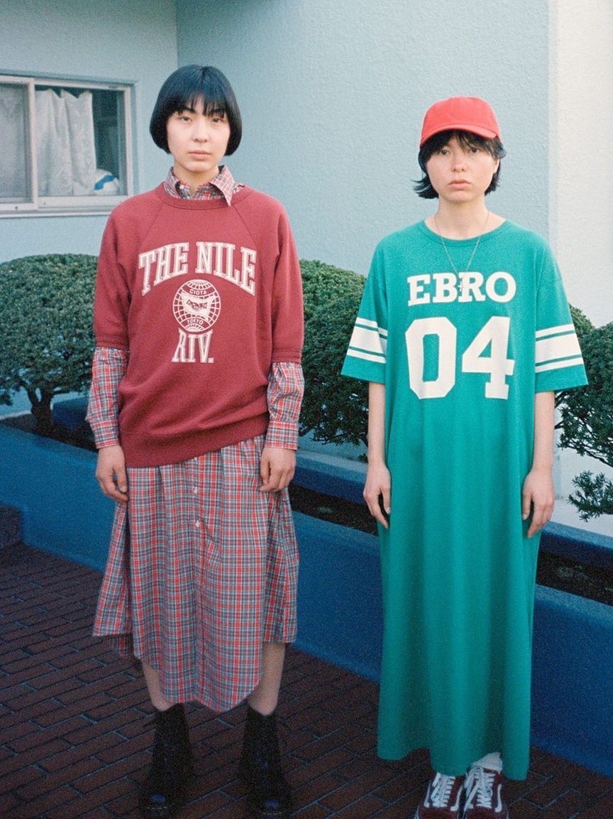 Ciota Printed Short Sleeve Sweat Shirt Wine - 24FW 착용 스타일 - 2