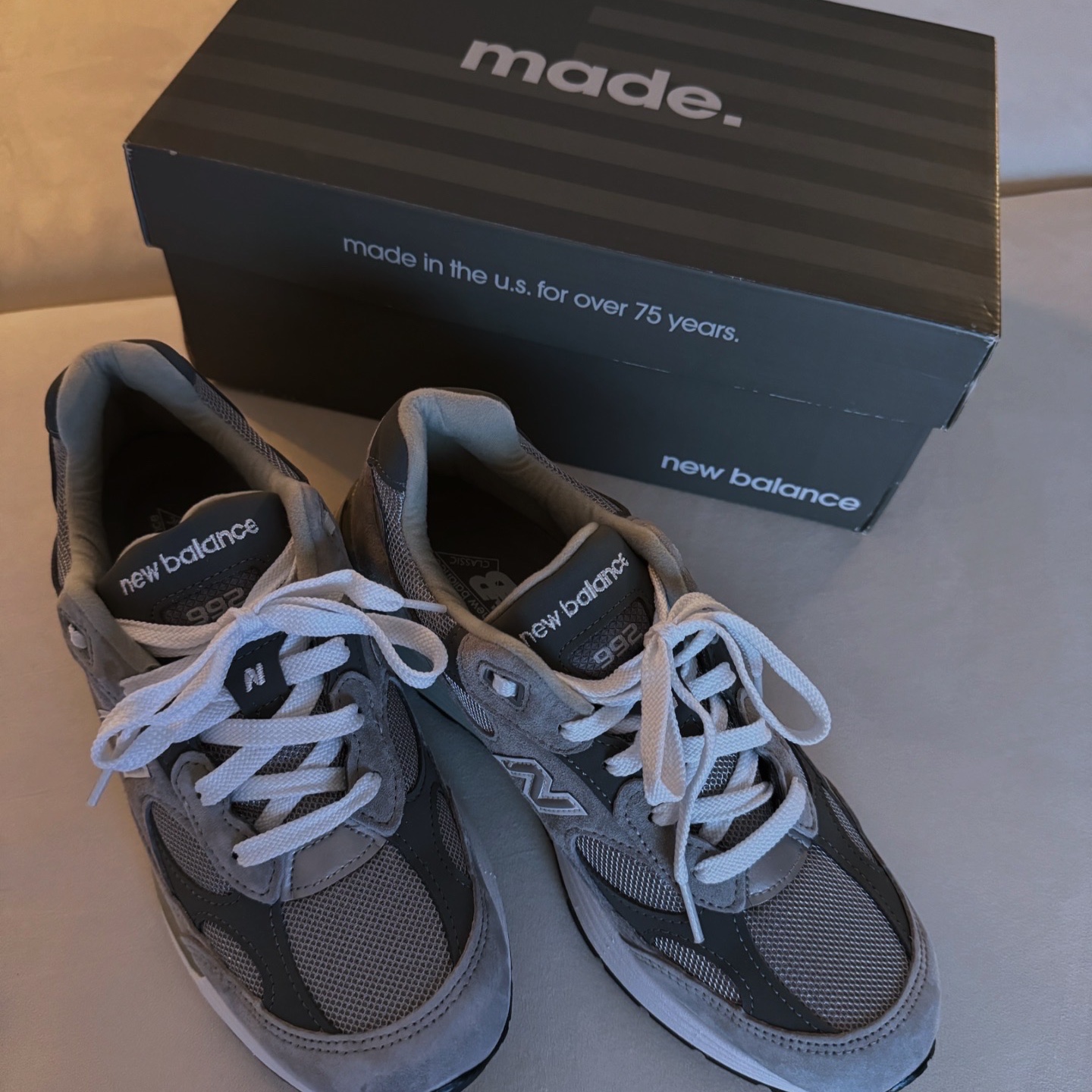 New Balance 992 Made in USA Grey - D Standard 착용 스타일 - 2