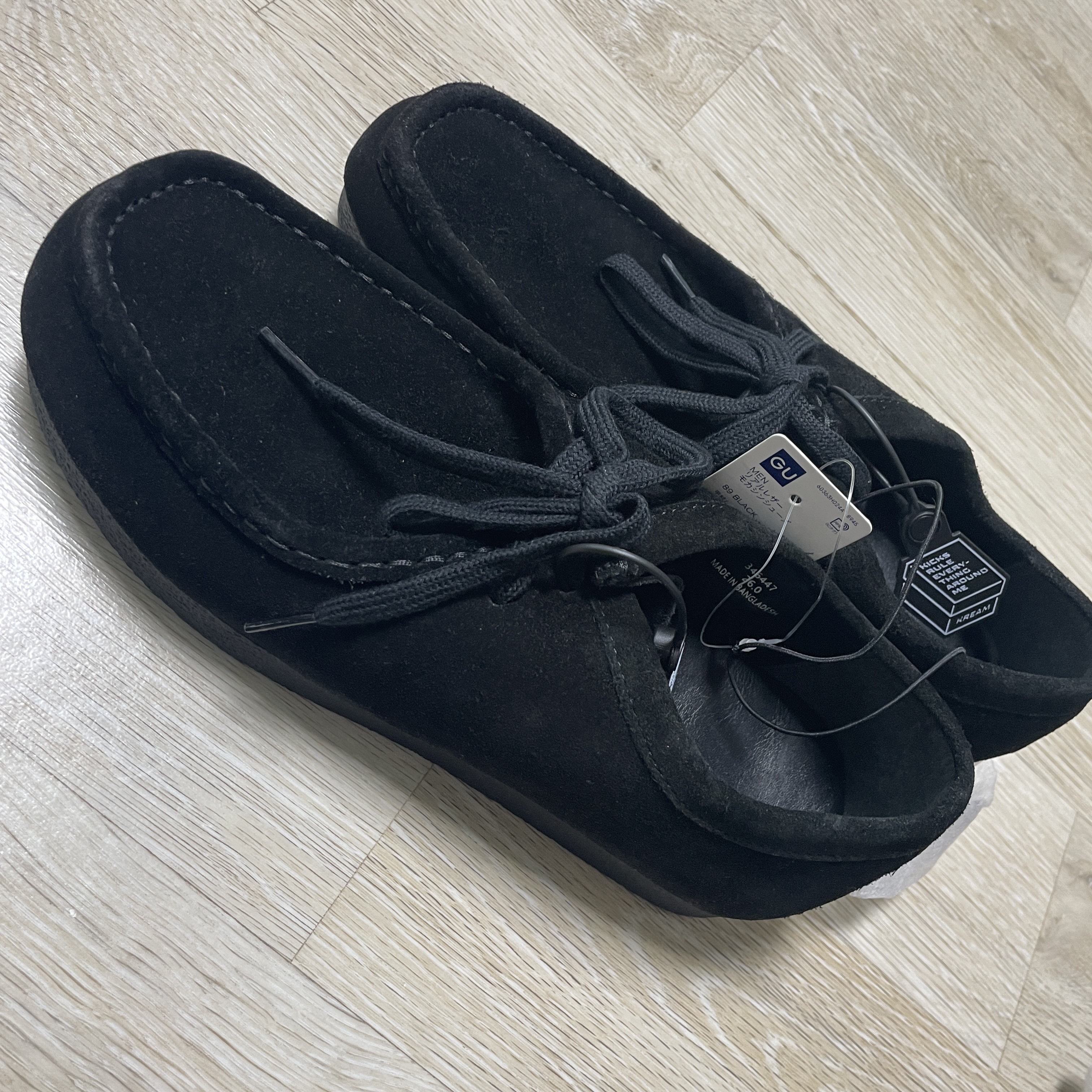 GU Real Leather Moccasin Shoes Black 착용 스타일 - 3