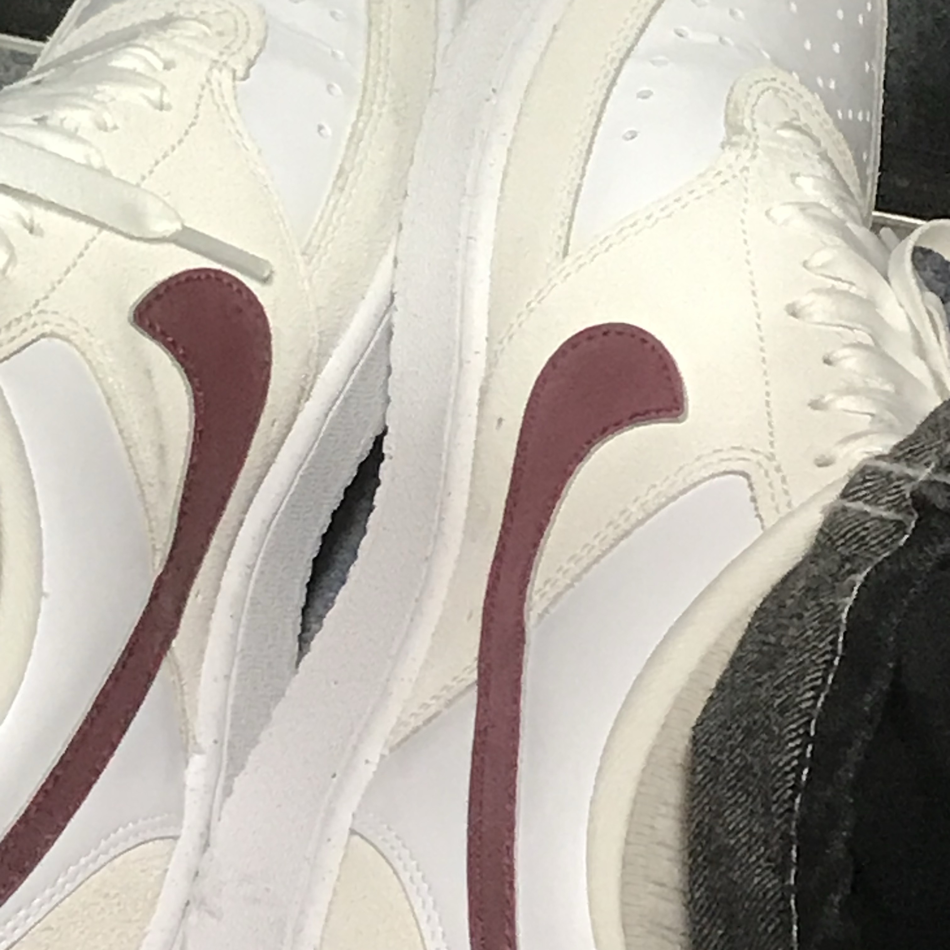 (W) Nike Court Vision Low White Team Red 착용 스타일