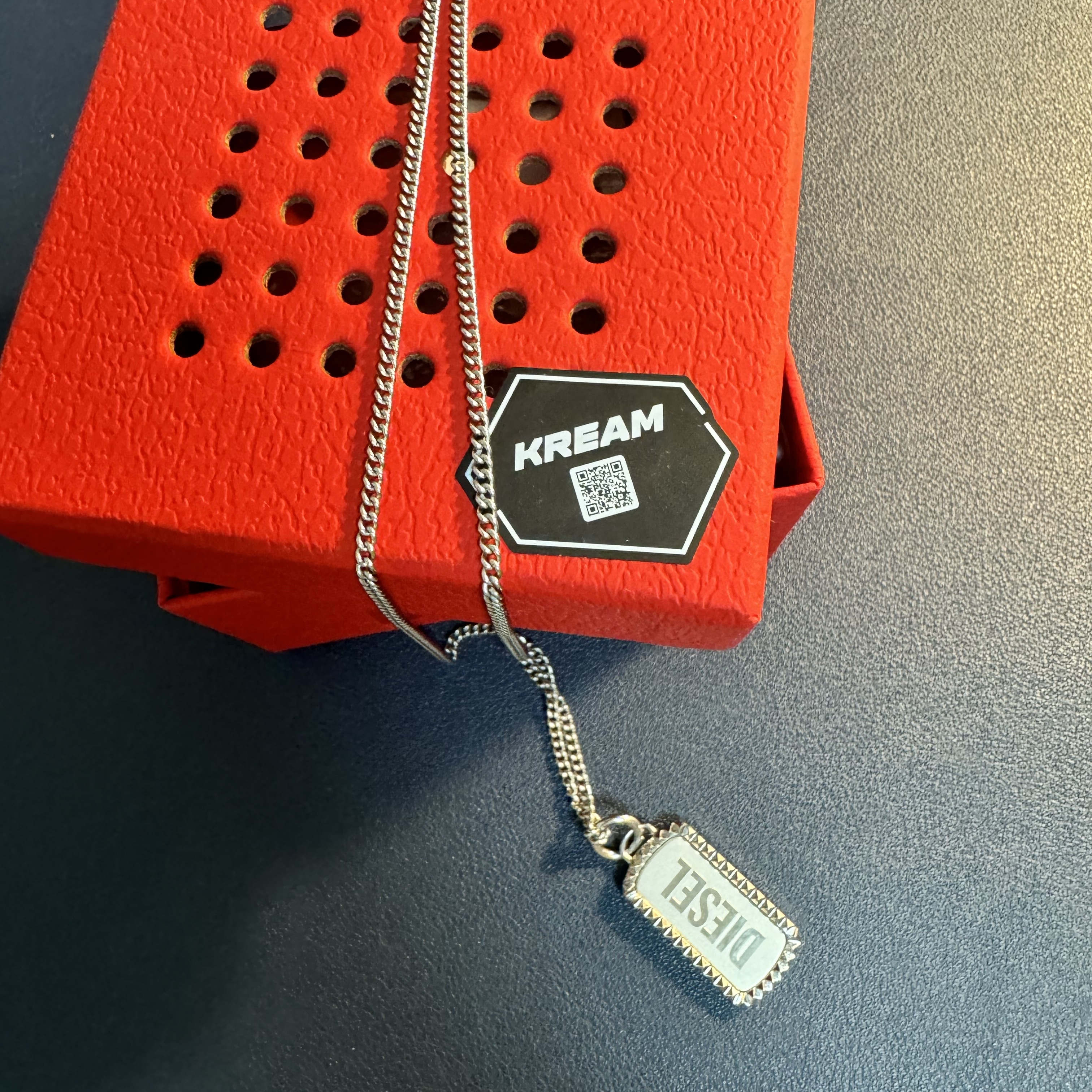 Diesel Dx1455 Stainless Steel Dog Tag Necklace Silver 착용 스타일