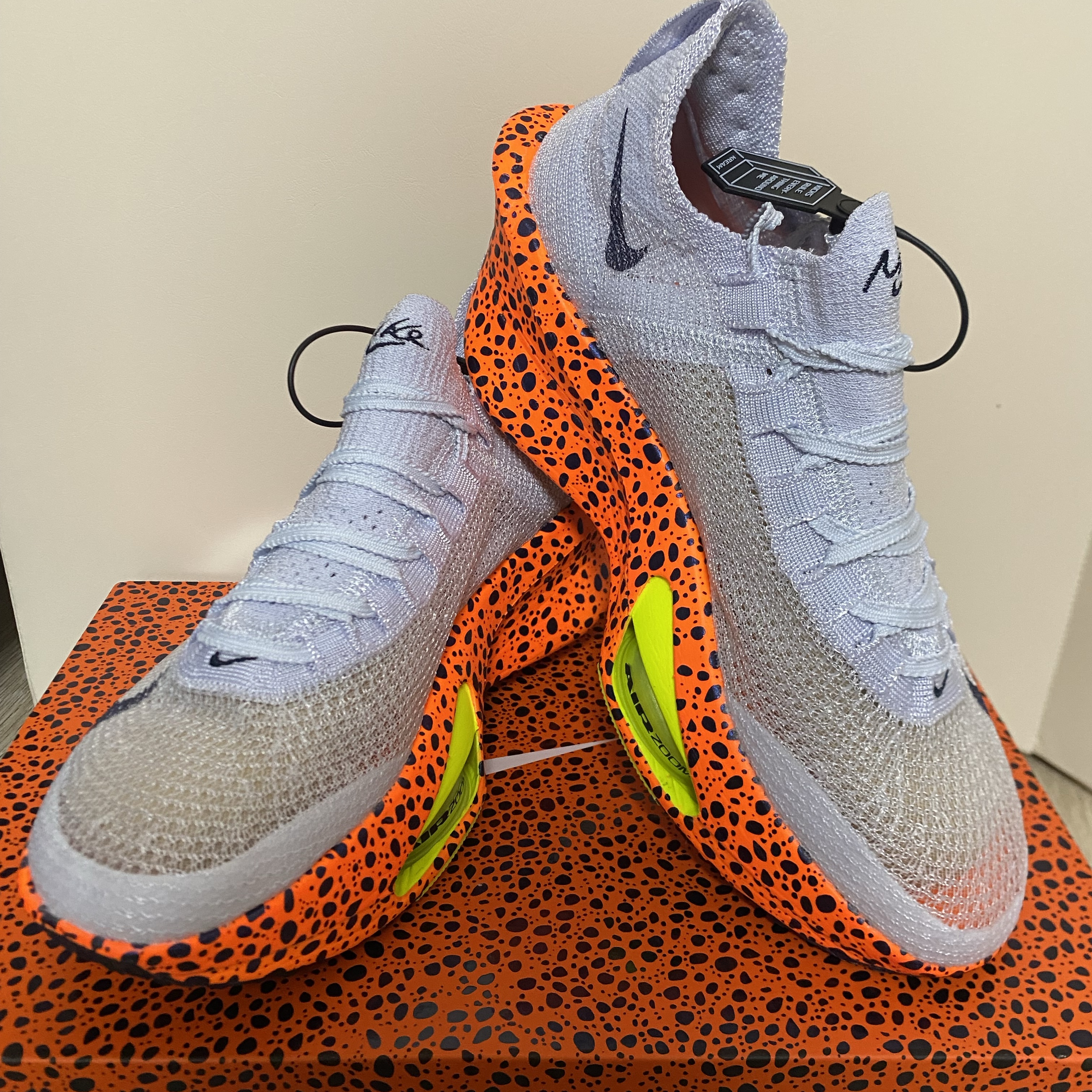 Nike Air Zoom Alphafly Next% 3 Olympic Safari 착용 스타일