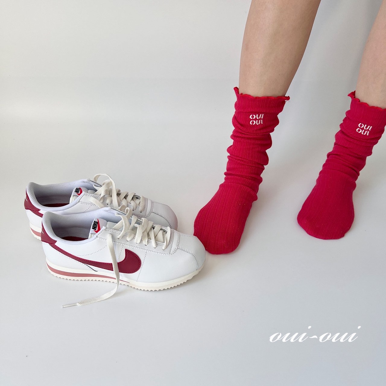 (W) Nike Cortez White Red Stardust 착용 스타일