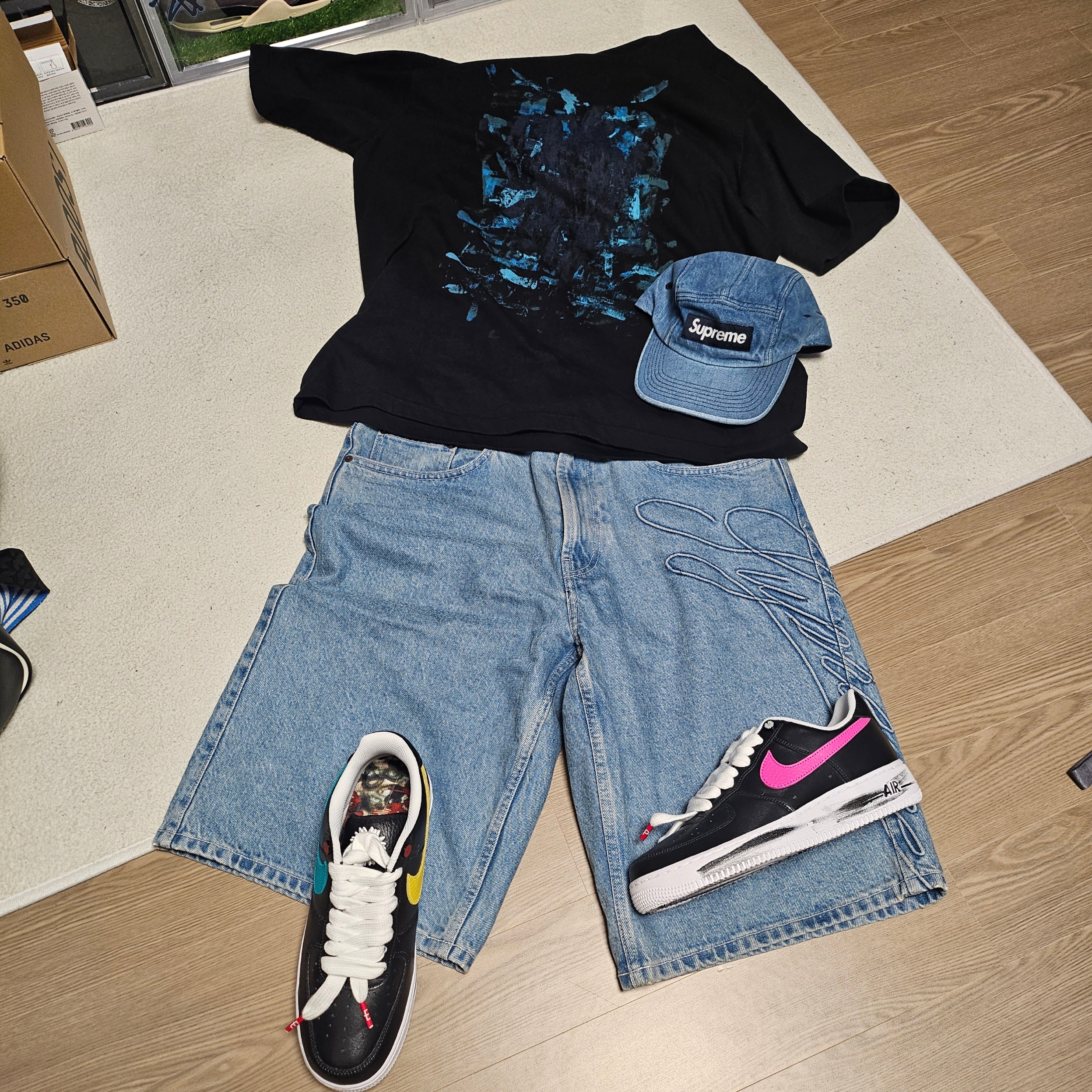 Nike x Peaceminusone Air Force 1 Low Para-Noise 3.0 Black and Multicolor, Stussy SS Link Studded Belt Black 착용 스타일 - 2
