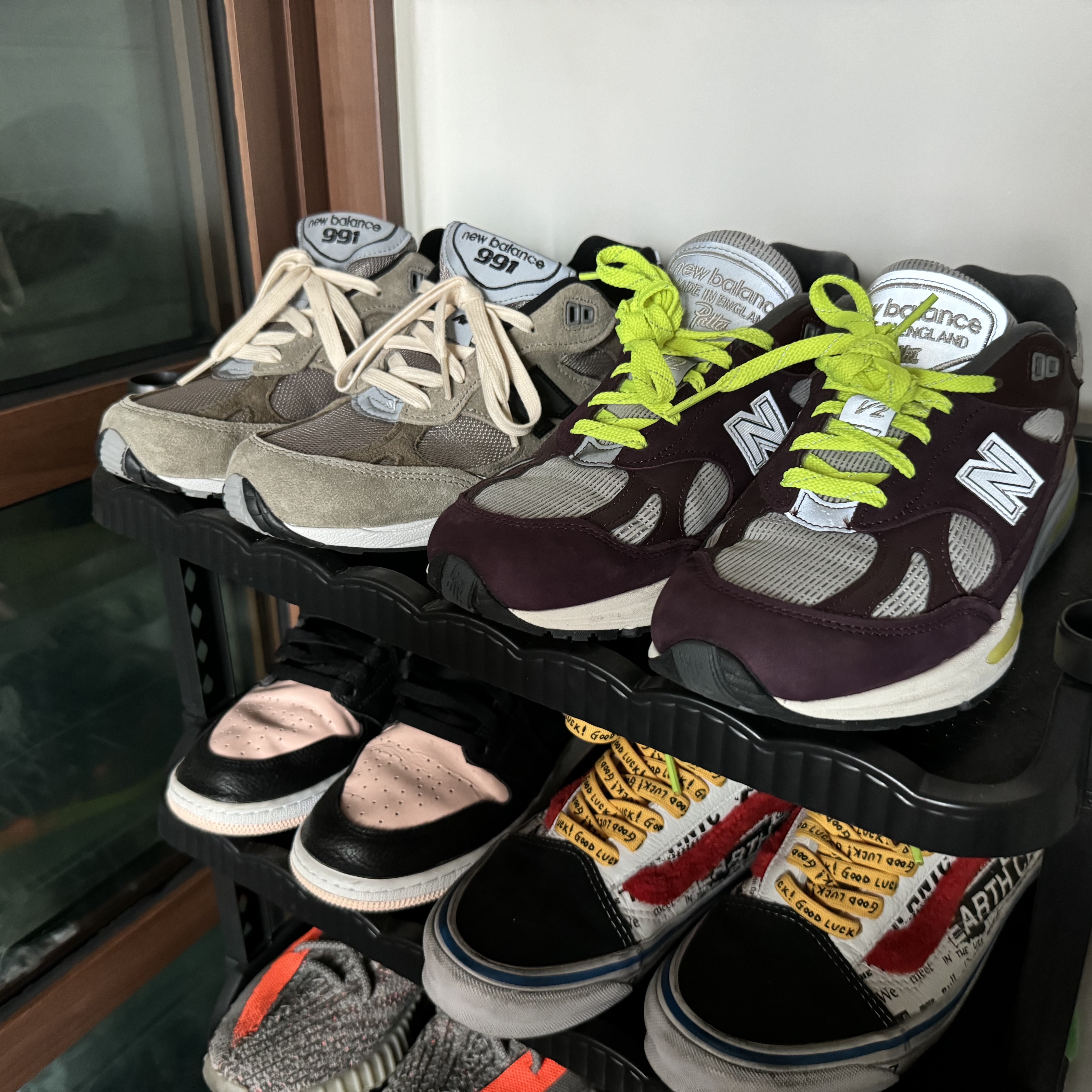 (W) New Balance x JJJJound 991 Made in UK Grey, New Balance x Patta 991v2 Made in UK Pickled Beet Safety Yellow 착용 스타일