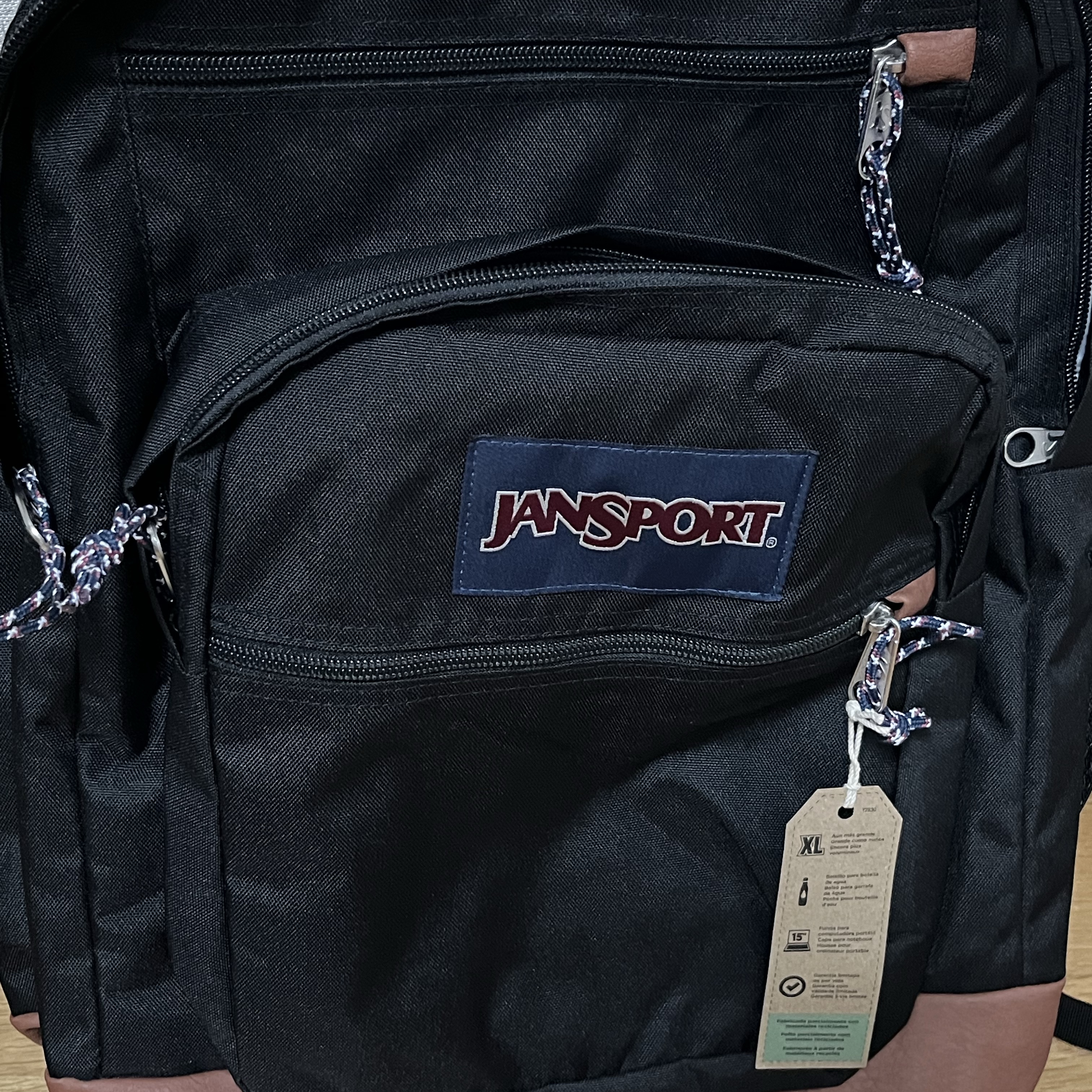 Jansport Cool Student Backpack Black 착용 스타일 - 1