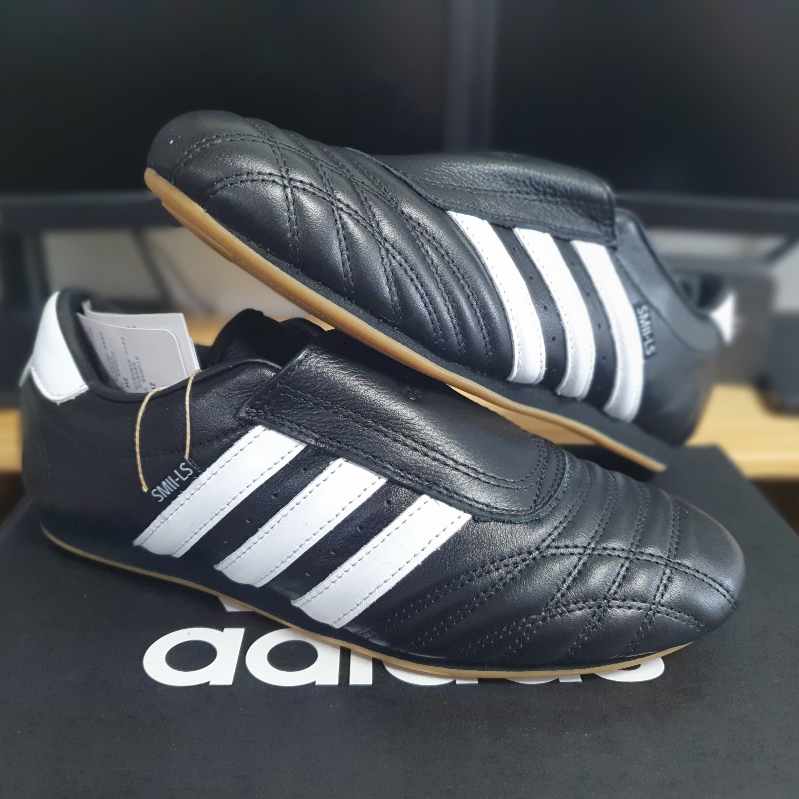 (W) Adidas Taekwondo Core Black Cloud White 착용 스타일