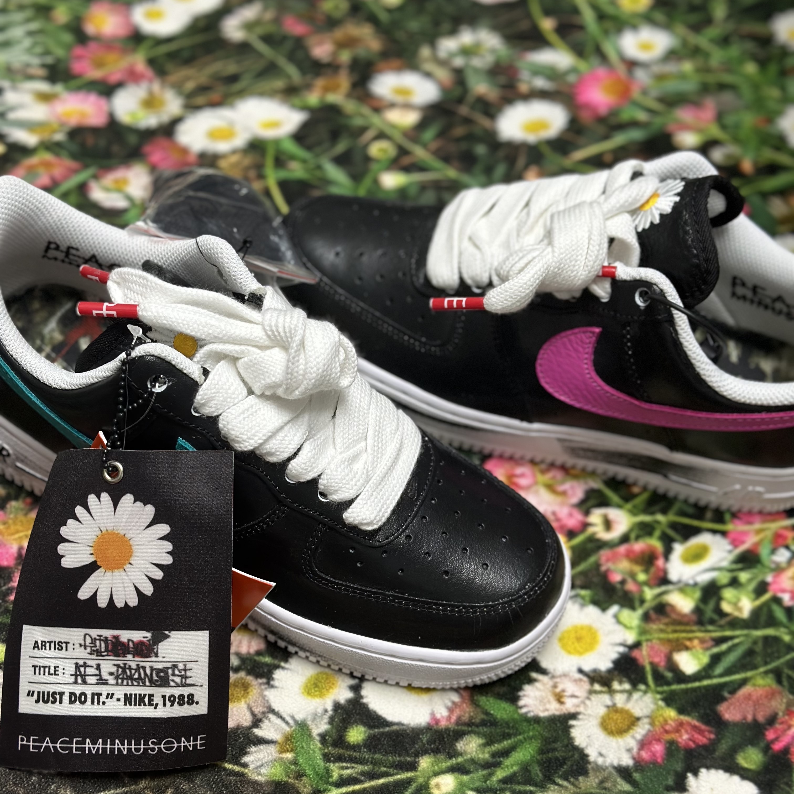 Nike x Peaceminusone Air Force 1 Low Para-Noise 3.0 Black and Multicolor 착용 스타일