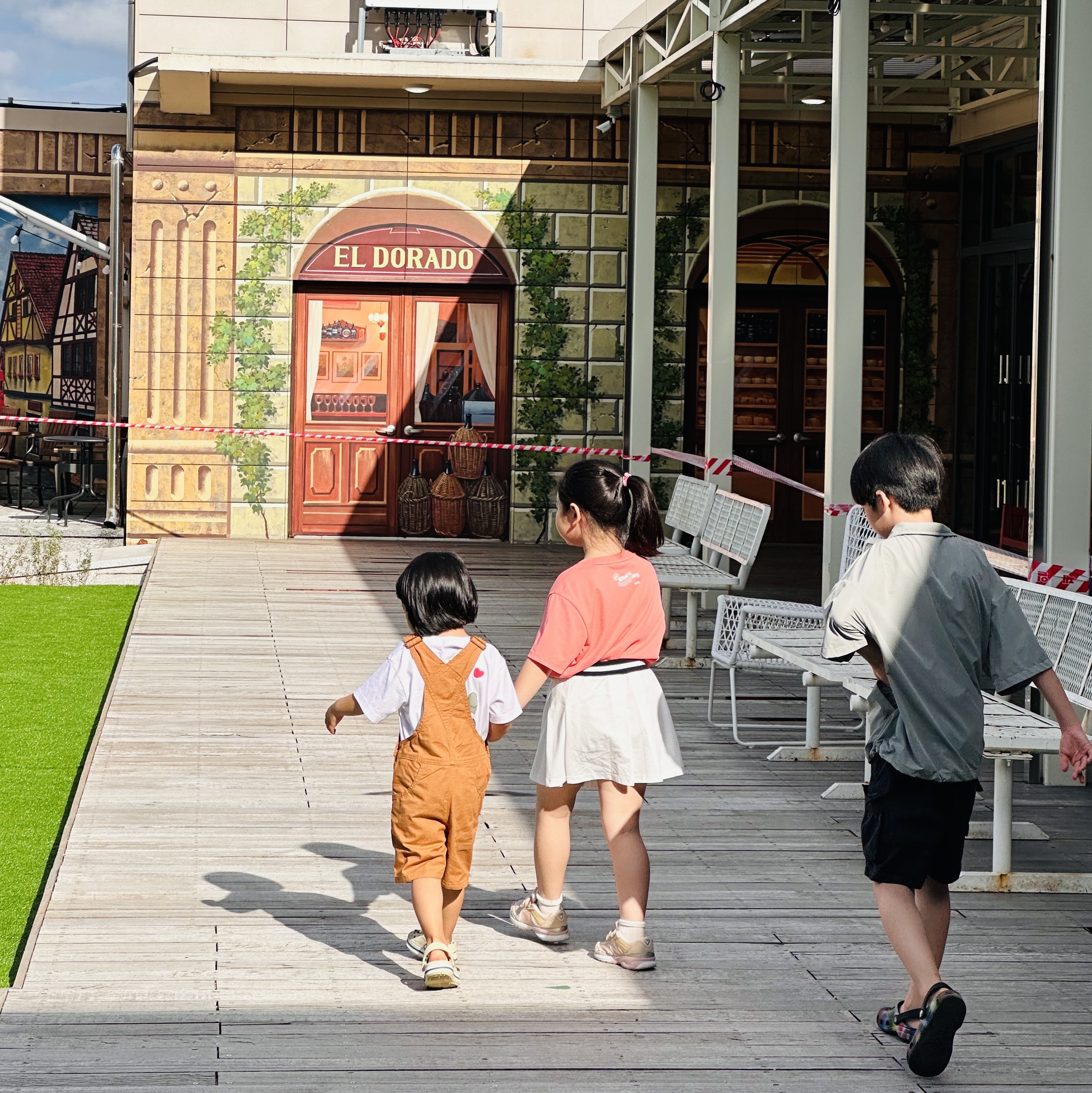 (Baby) Patagonia Stand Up Shortalls Umber Brown 착용 스타일