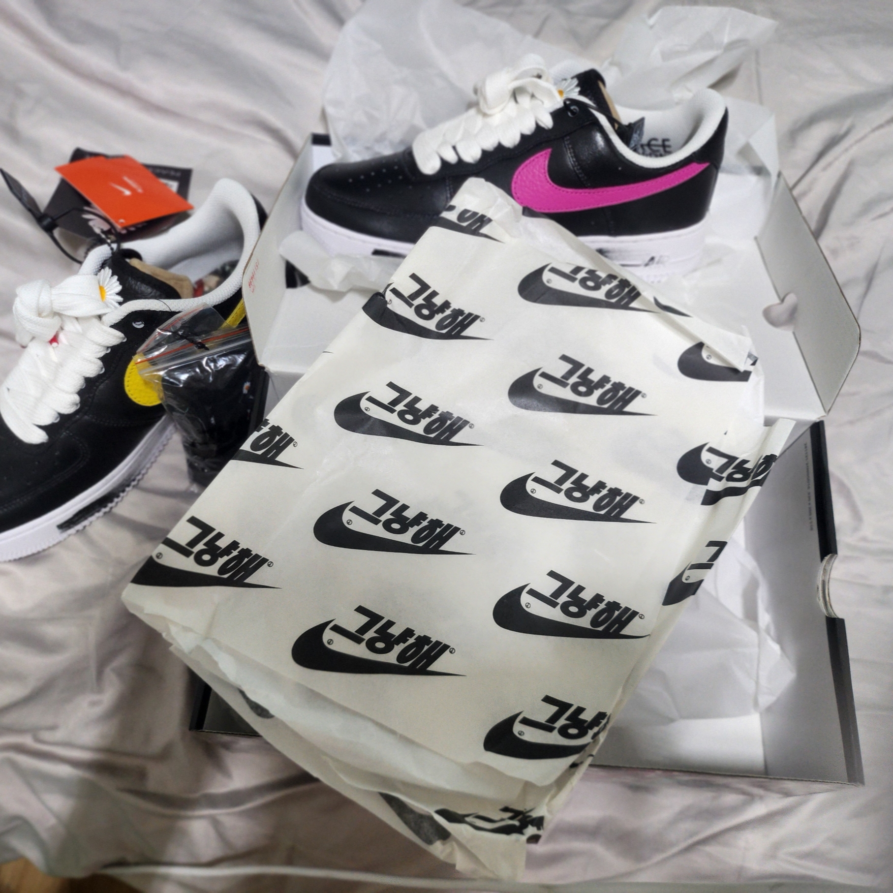 Nike x Peaceminusone Air Force 1 Low Para-Noise 3.0 Black and Multicolor 착용 스타일 - 2