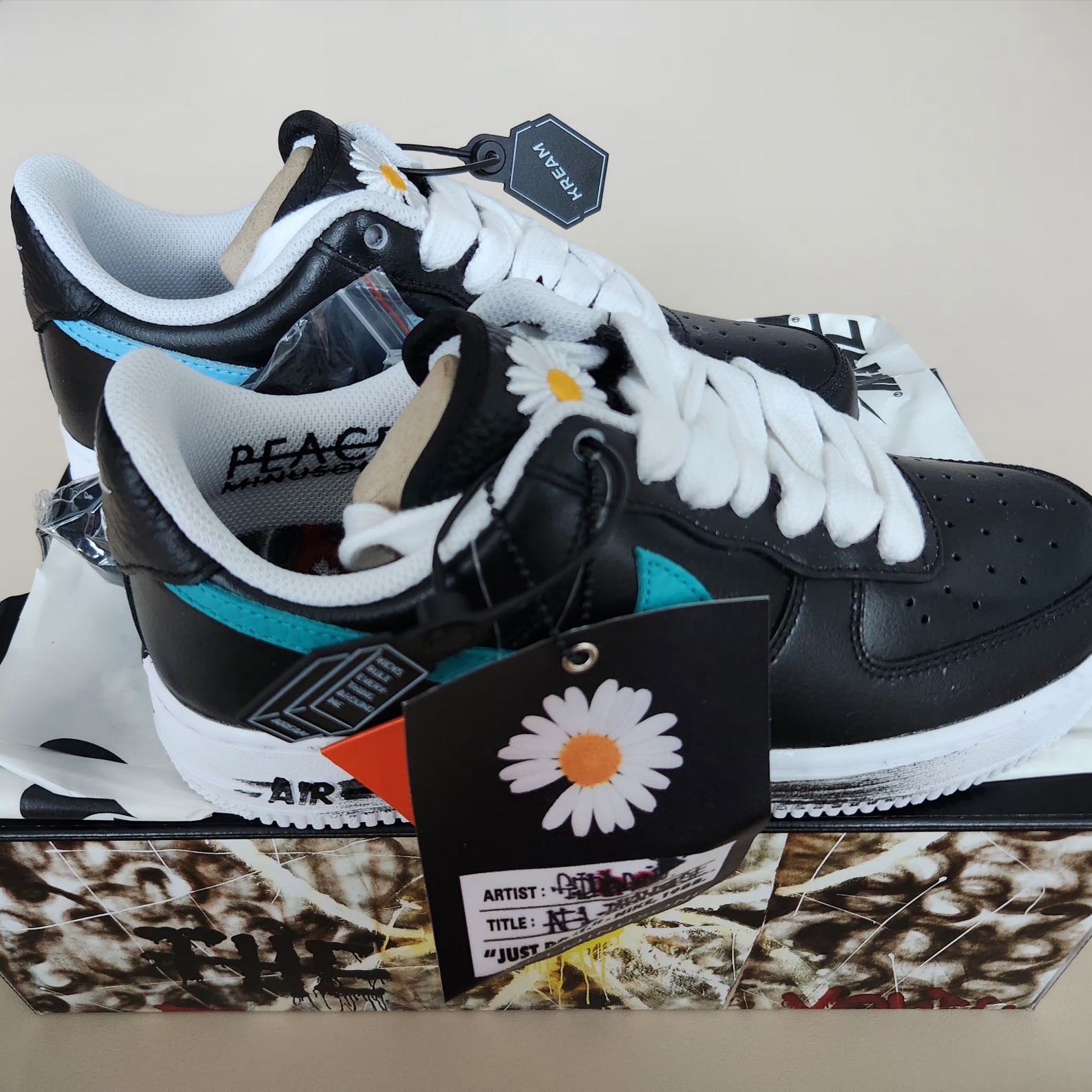 Nike x Peaceminusone Air Force 1 Low Para-Noise 3.0 Black and Multicolor 착용 스타일