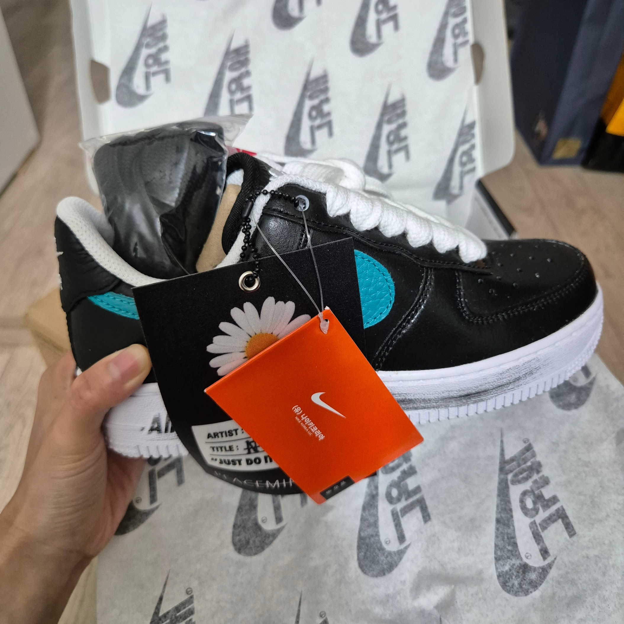 Nike x Peaceminusone Air Force 1 Low Para-Noise 3.0 Black and Multicolor 착용 스타일 - 2