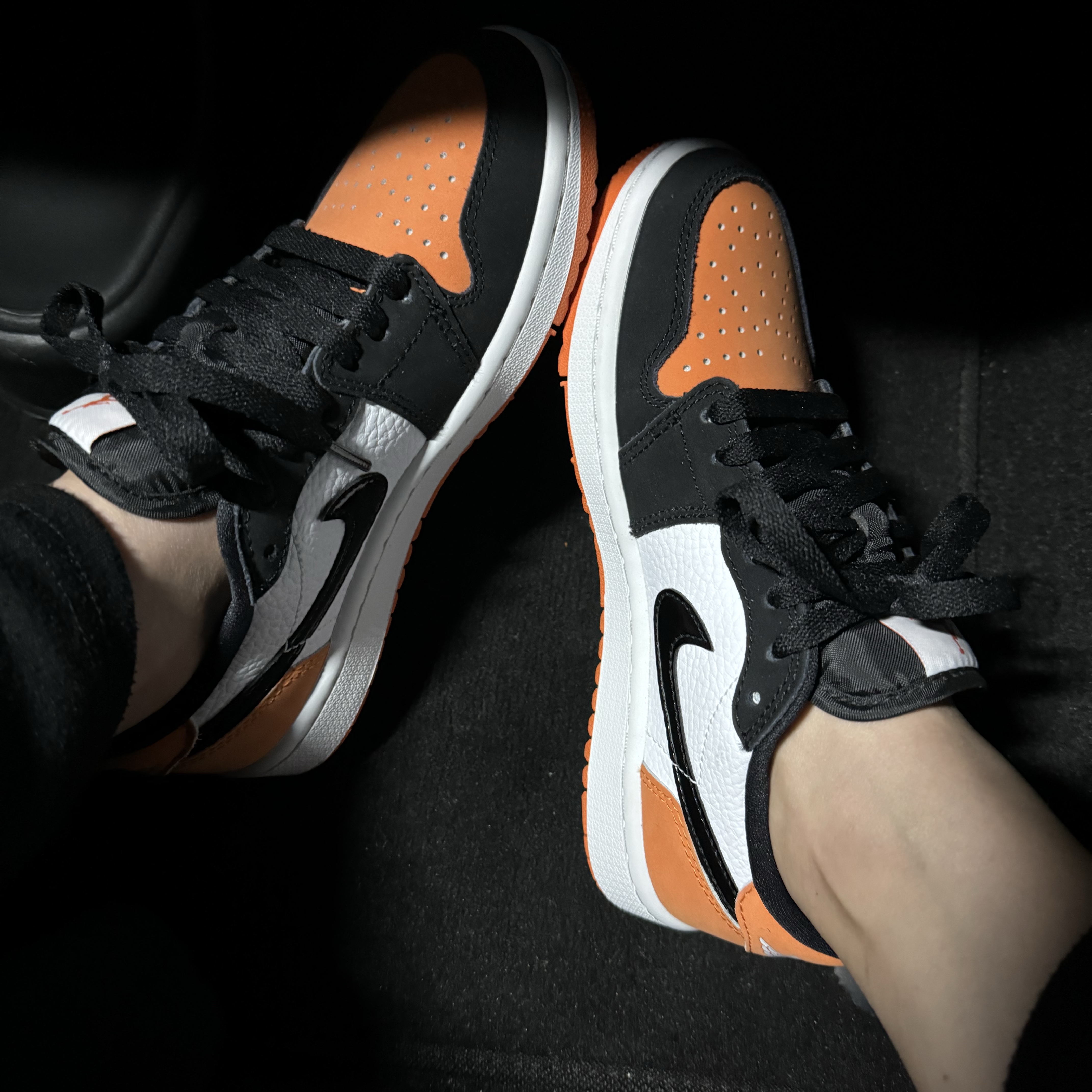 Jordan 1 Low Golf Starfish 착용 스타일