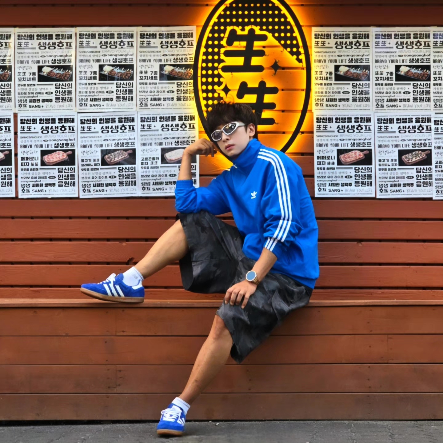 Adidas Adicolor Woven Firebird Track Top Blue Bird  - KR Sizing, Samsung Galaxy Watch6 44mm LTE Silver (Korean Ver.) 착용 스타일 - 4