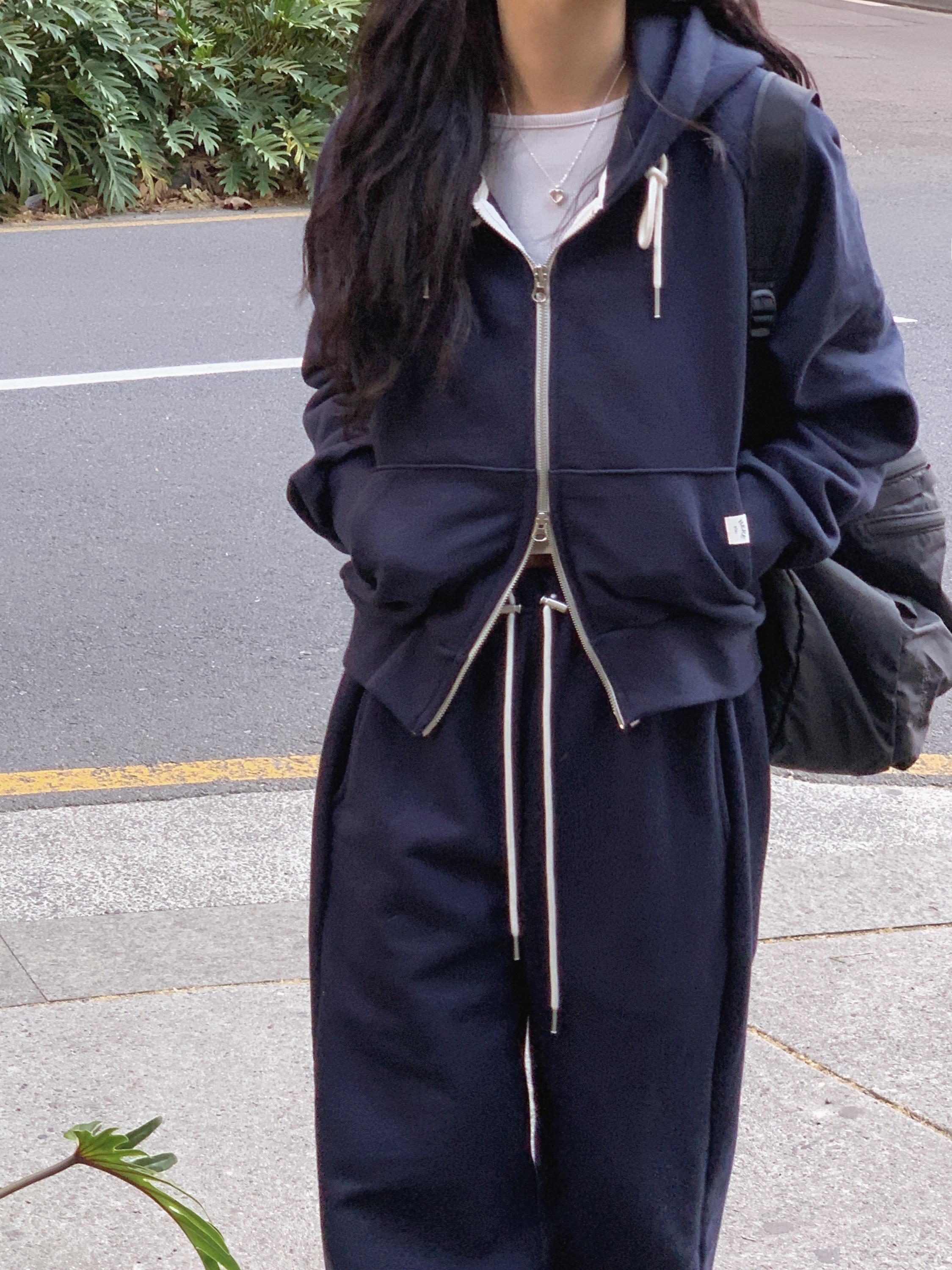 Arc'teryx Heliad 15 Backpack Black, Adidas Spezial Handball Core Black Cloud White 착용 스타일 - 5
