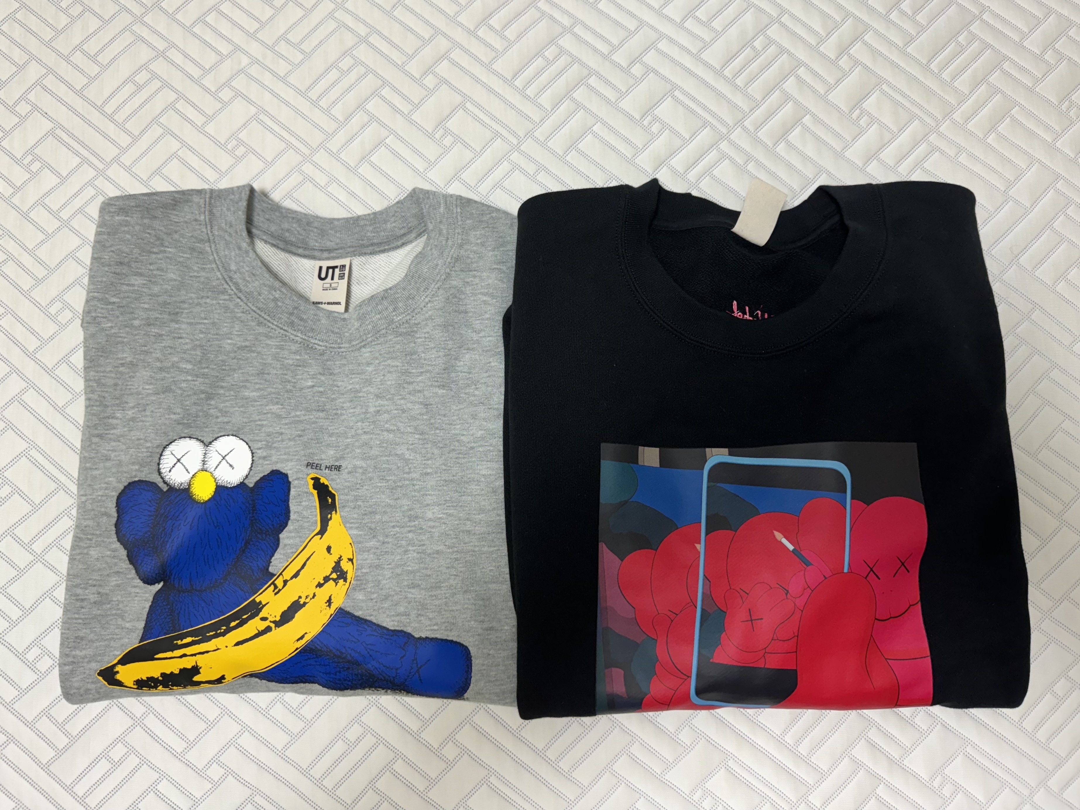 Uniqlo UT x Kaws x Warhol Sweatshirt Black, Uniqlo UT x Kaws x Warhol Sweatshirt Heather Gray 착용 스타일