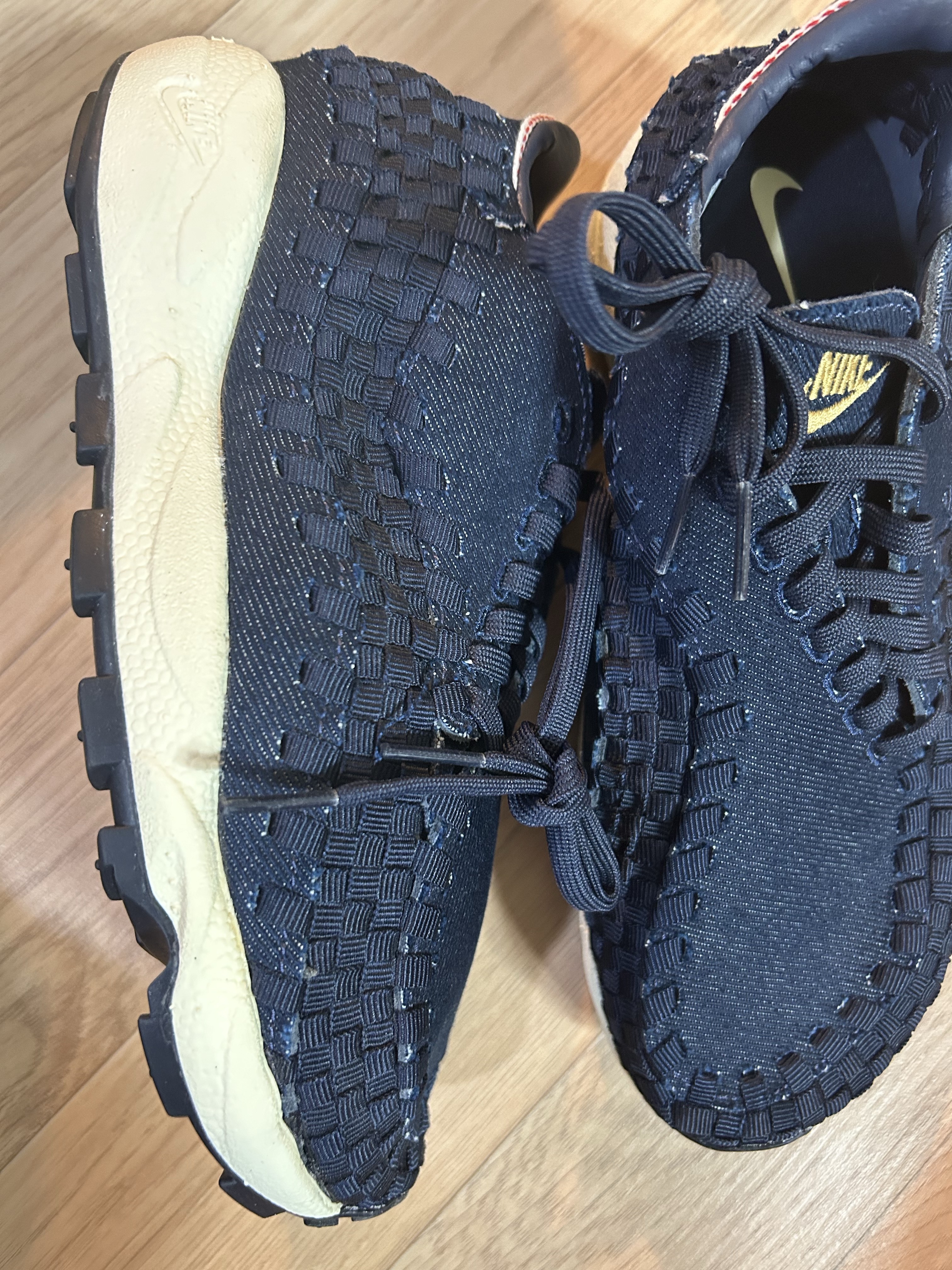 Nike Air Footscape Woven Obsidian 착용 스타일