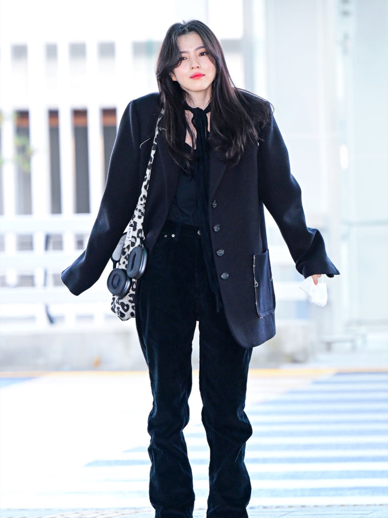 Emis New Leopard Corduroy Eco Bag Gray 착용 스타일 - 3