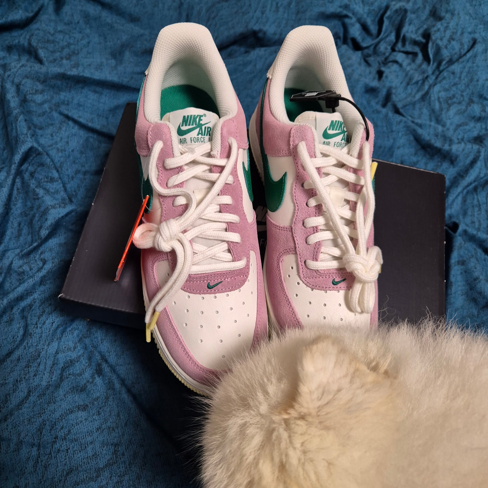 Nike Air Force 1 '07 Sail Medium Soft Pink 착용 스타일 - 4