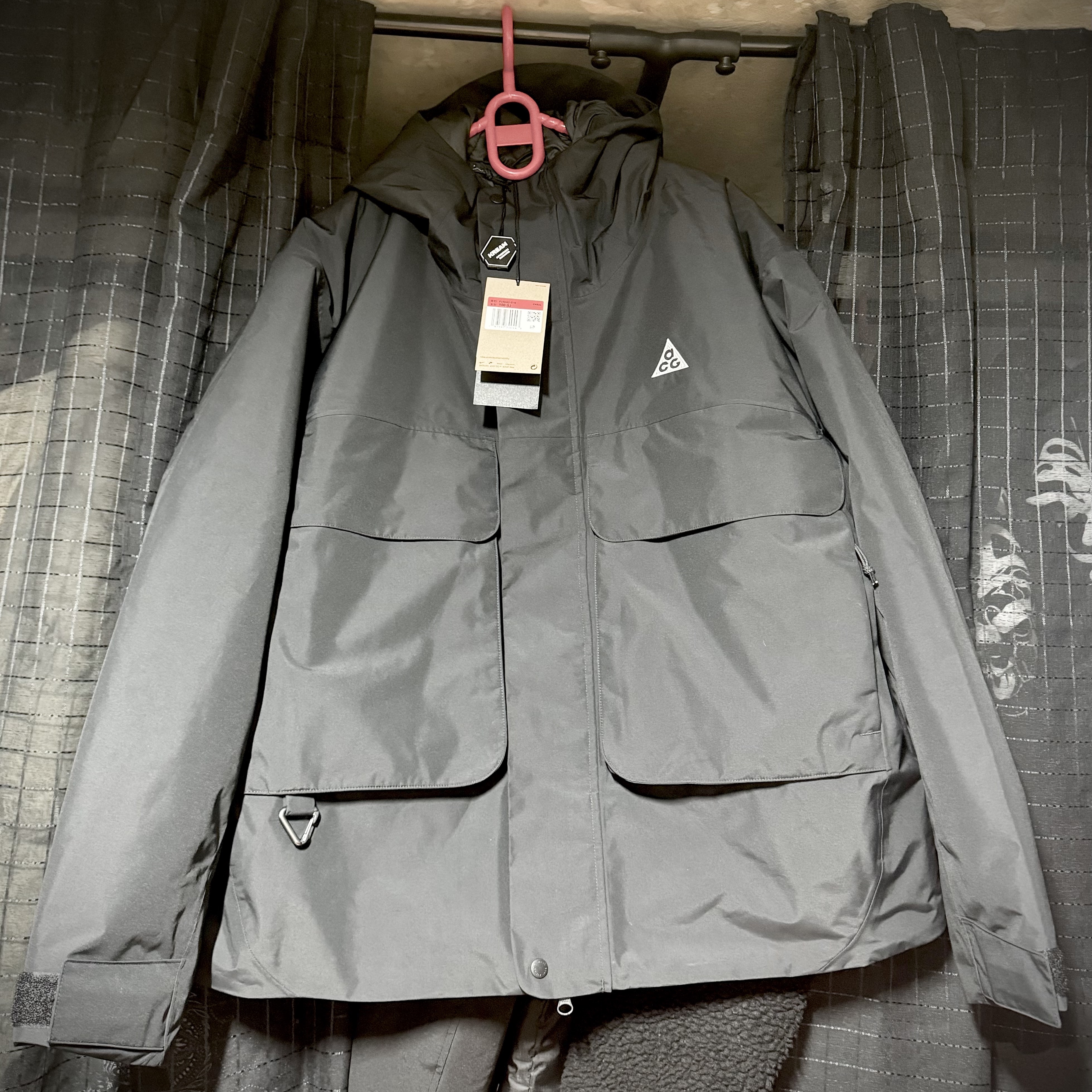 Nike ACG Primaloft Skull Peak Storm-Fit Jacket Black Anthracite - Asia 착용 스타일
