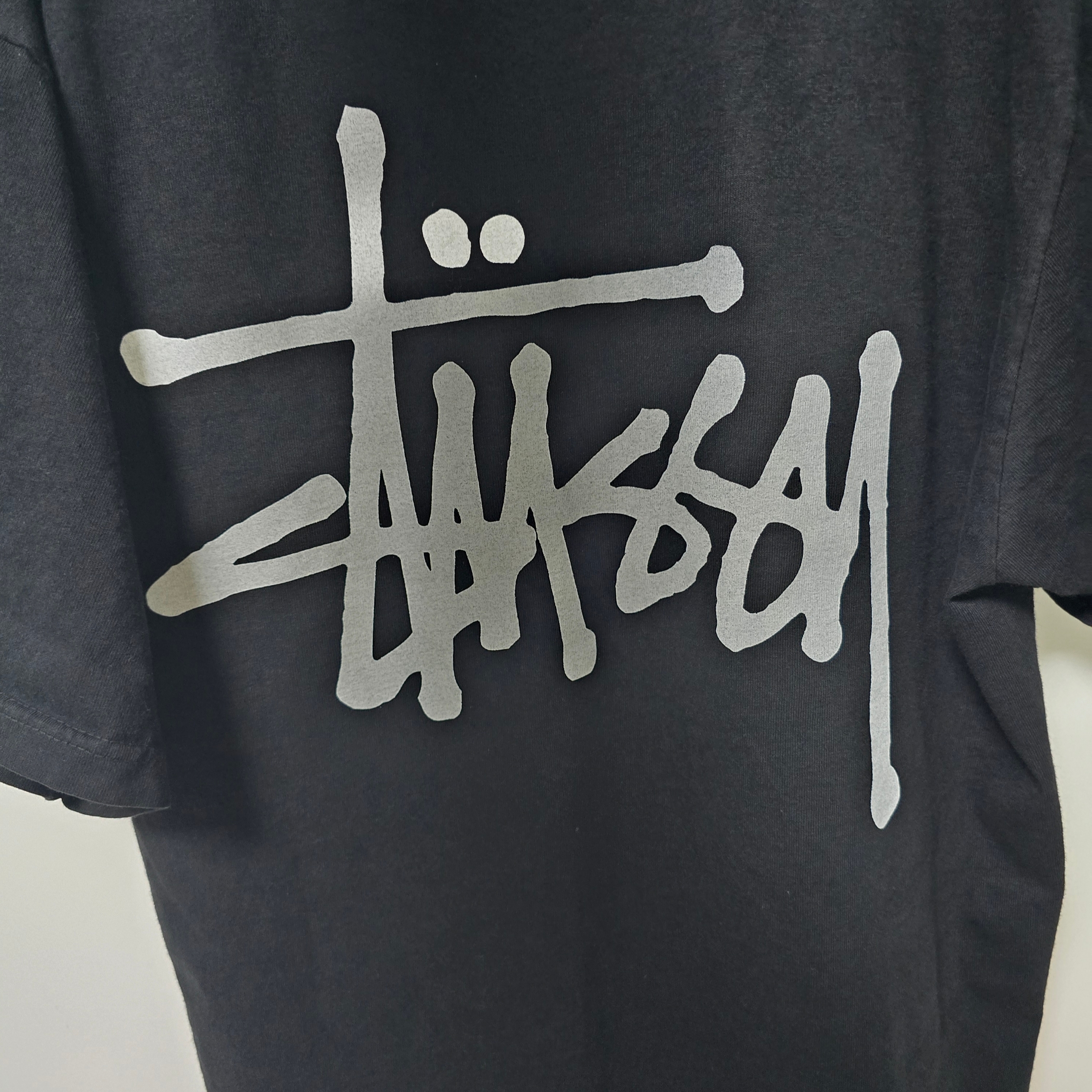 Stussy Basic Stussy Pigment Dyed T-Shirt Black 2024 착용 스타일 - 1