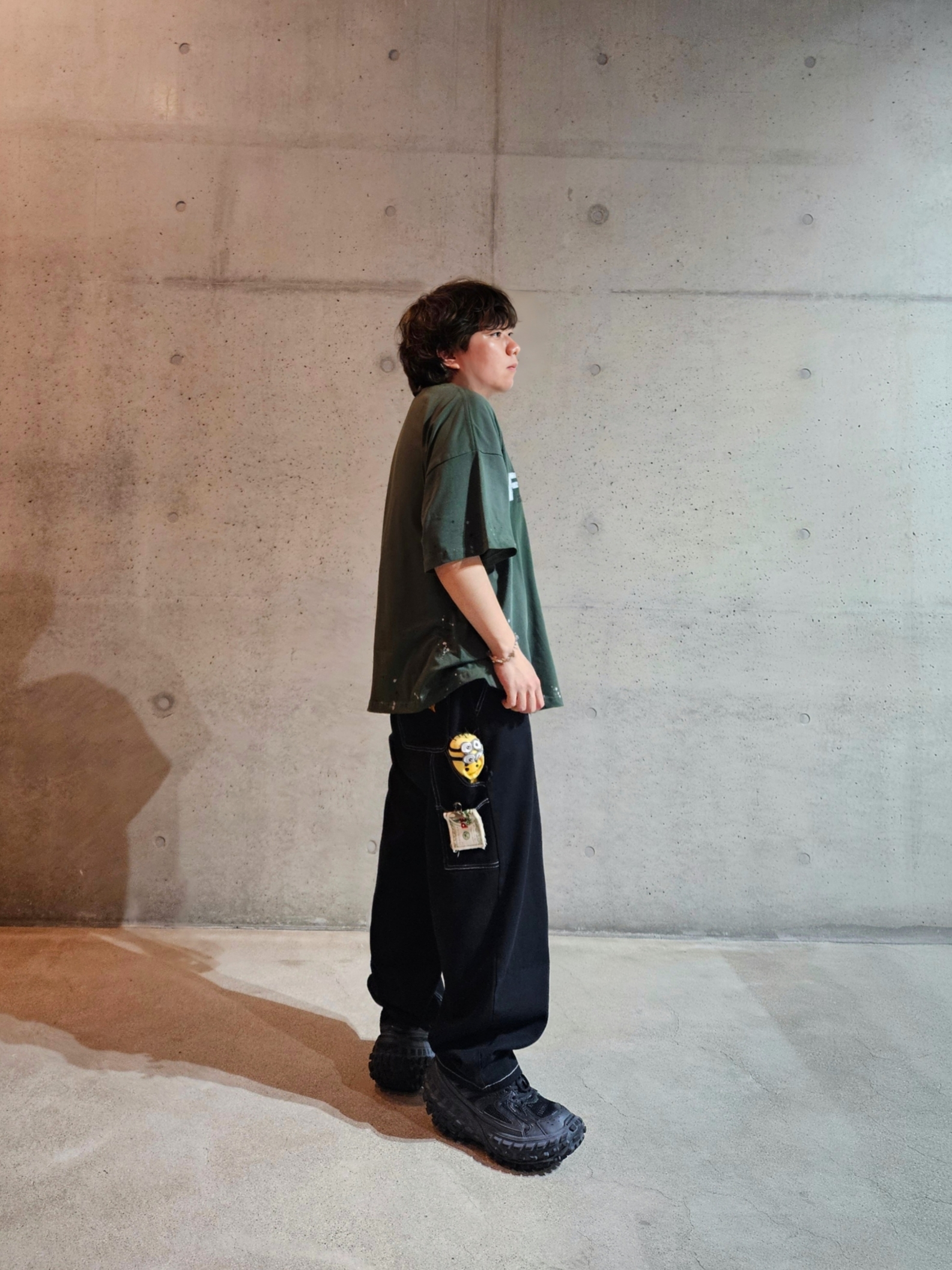 Balenciaga Defender Sneakers Black 착용 스타일