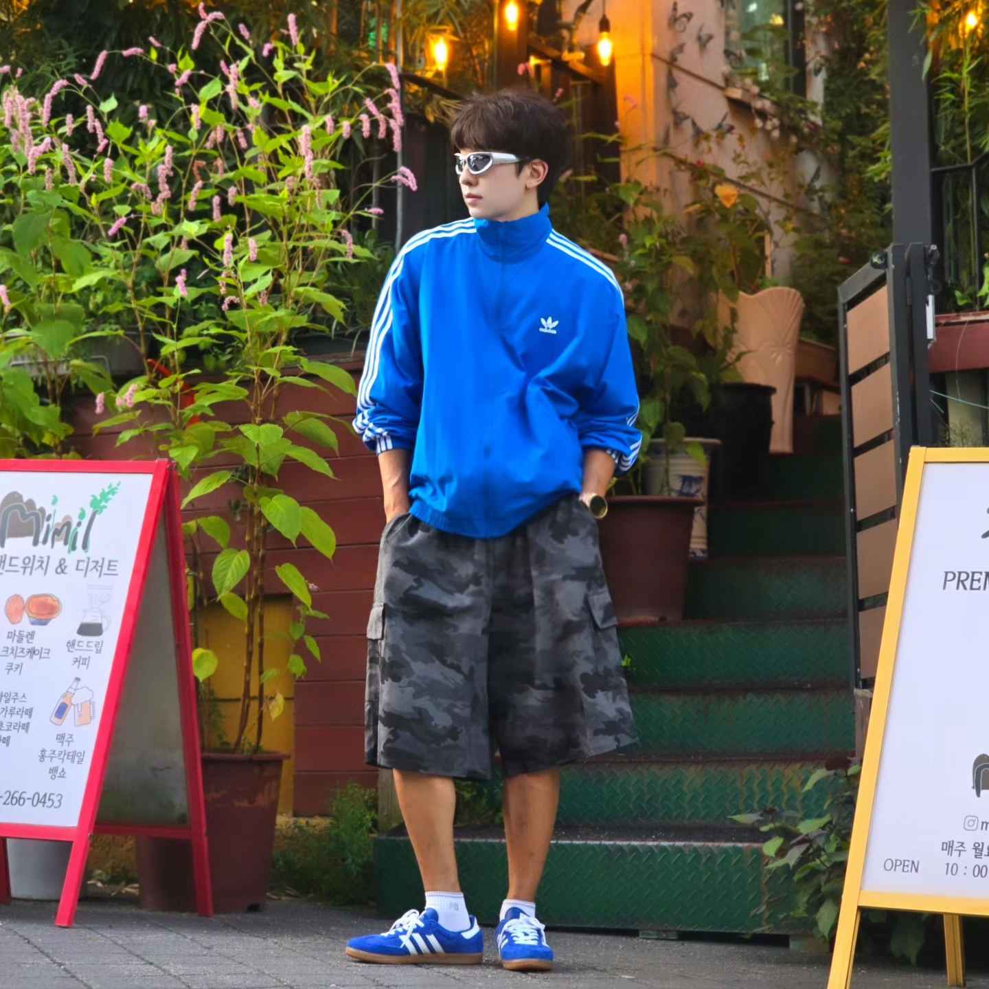 Adidas Adicolor Woven Firebird Track Top Blue Bird  - KR Sizing, Samsung Galaxy Watch6 44mm LTE Silver (Korean Ver.) 착용 스타일 - 10