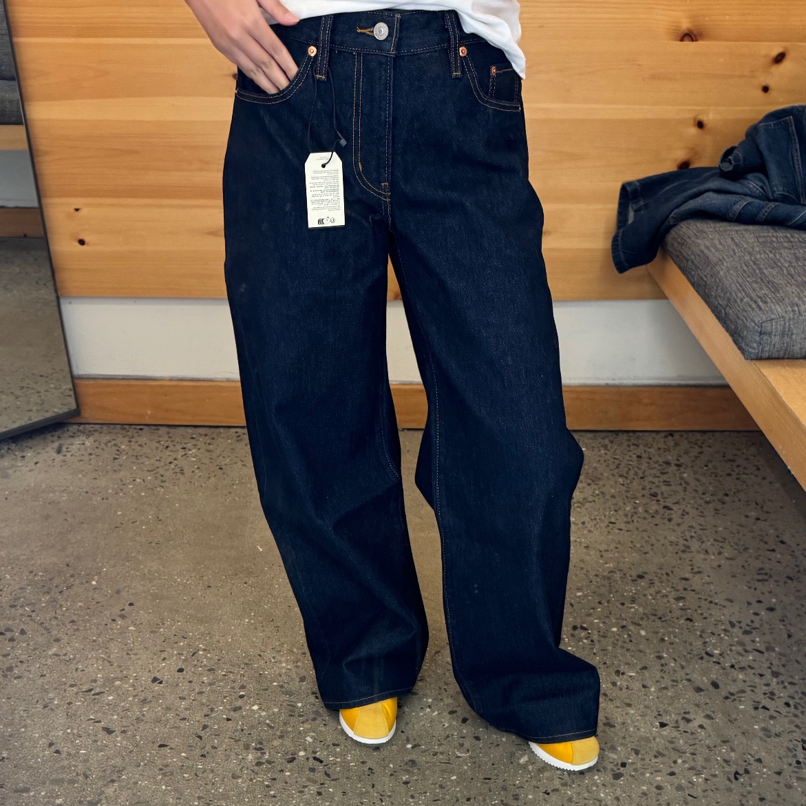 Levi's Women XL Straight Jeans Dark Indigo 착용 스타일