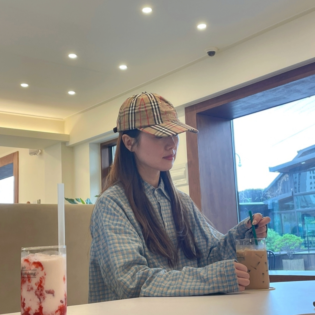 Supreme x Burberry Denim 6-Panel Beige - 22SS 착용 스타일