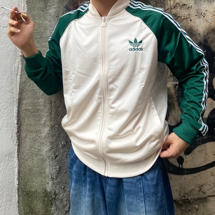 Adidas SST Track Top Wonder White Collegiate Green - KR Sizing 착용 스타일