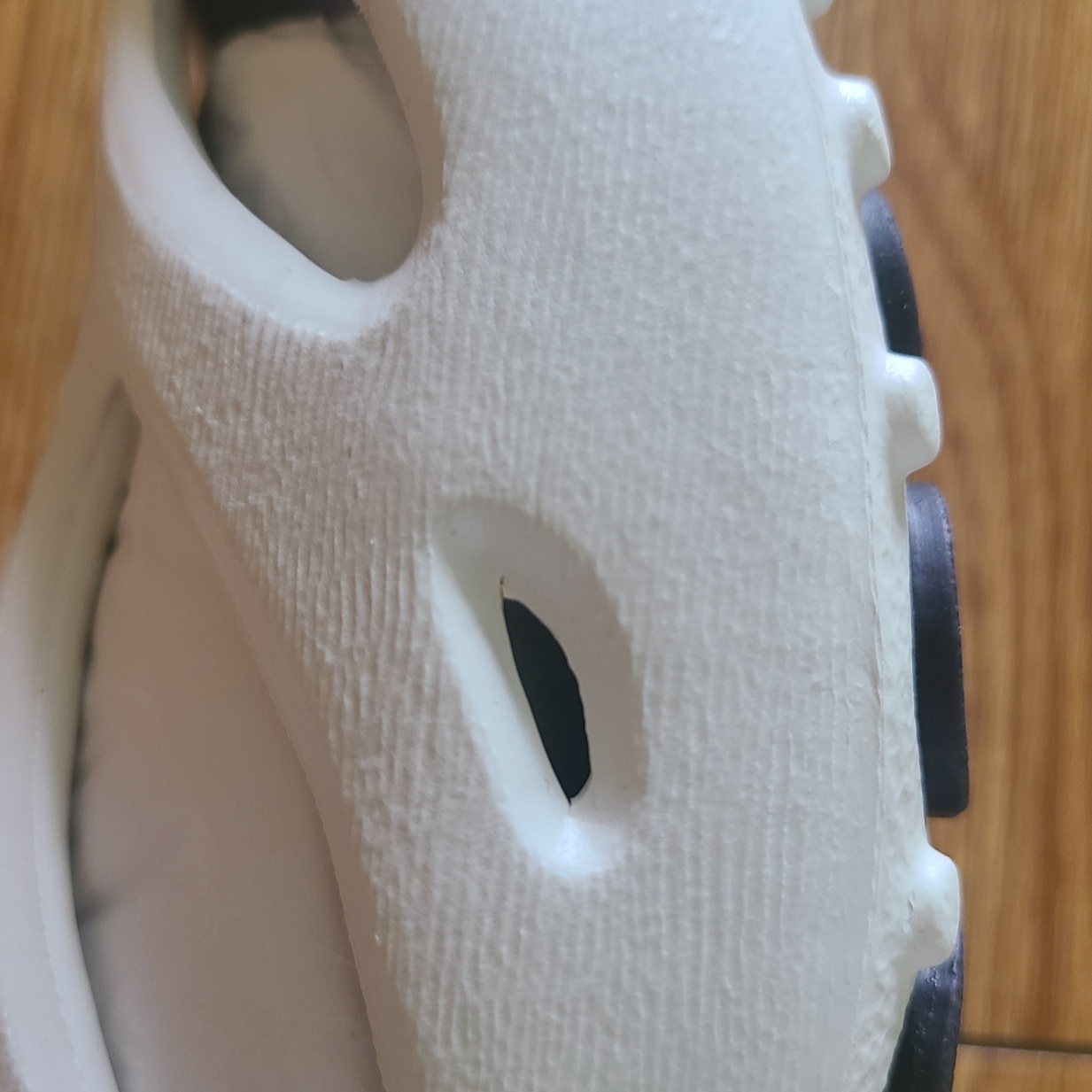 (W) Keen Shanti White Black 착용 스타일 - 4