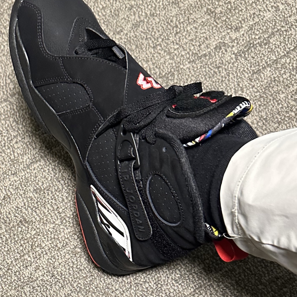 Jordan 8 Retro Playoffs 2023 착용 스타일 - 3