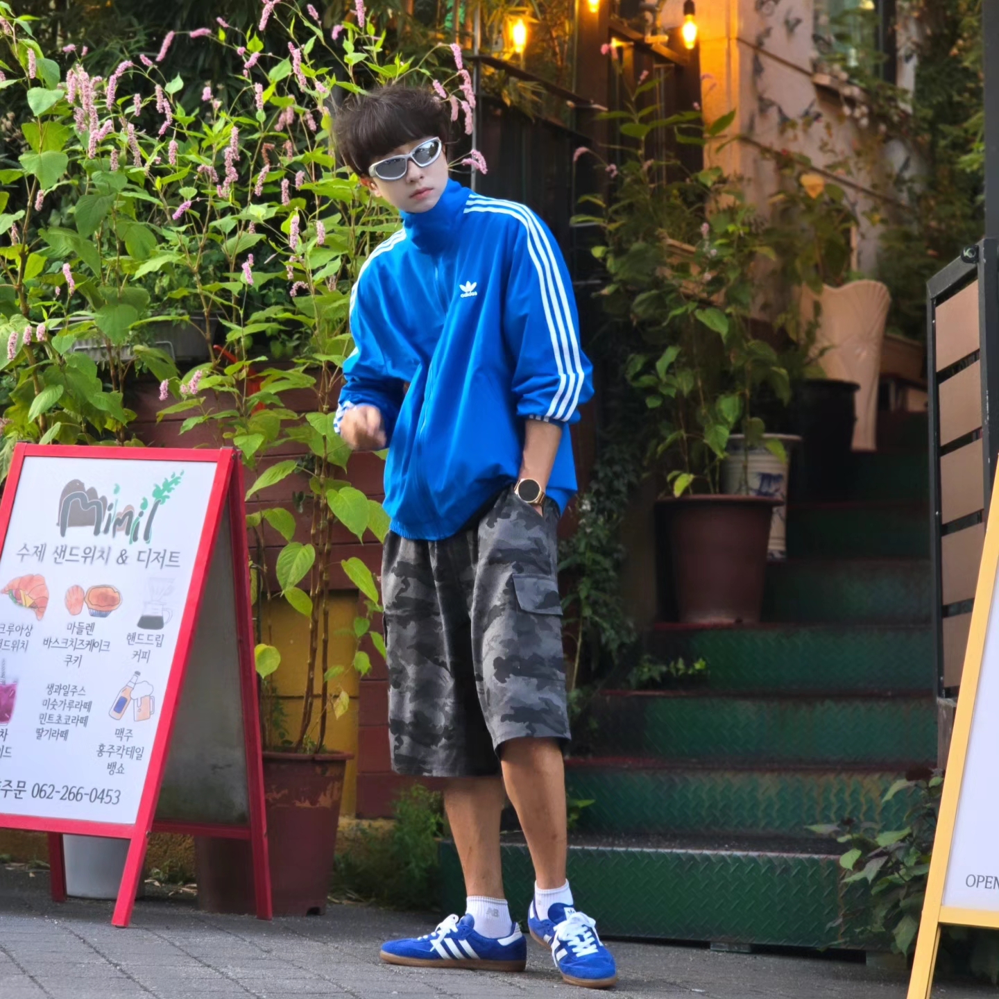 Adidas Adicolor Woven Firebird Track Top Blue Bird  - KR Sizing, Samsung Galaxy Watch6 44mm LTE Silver (Korean Ver.) 착용 스타일 - 8