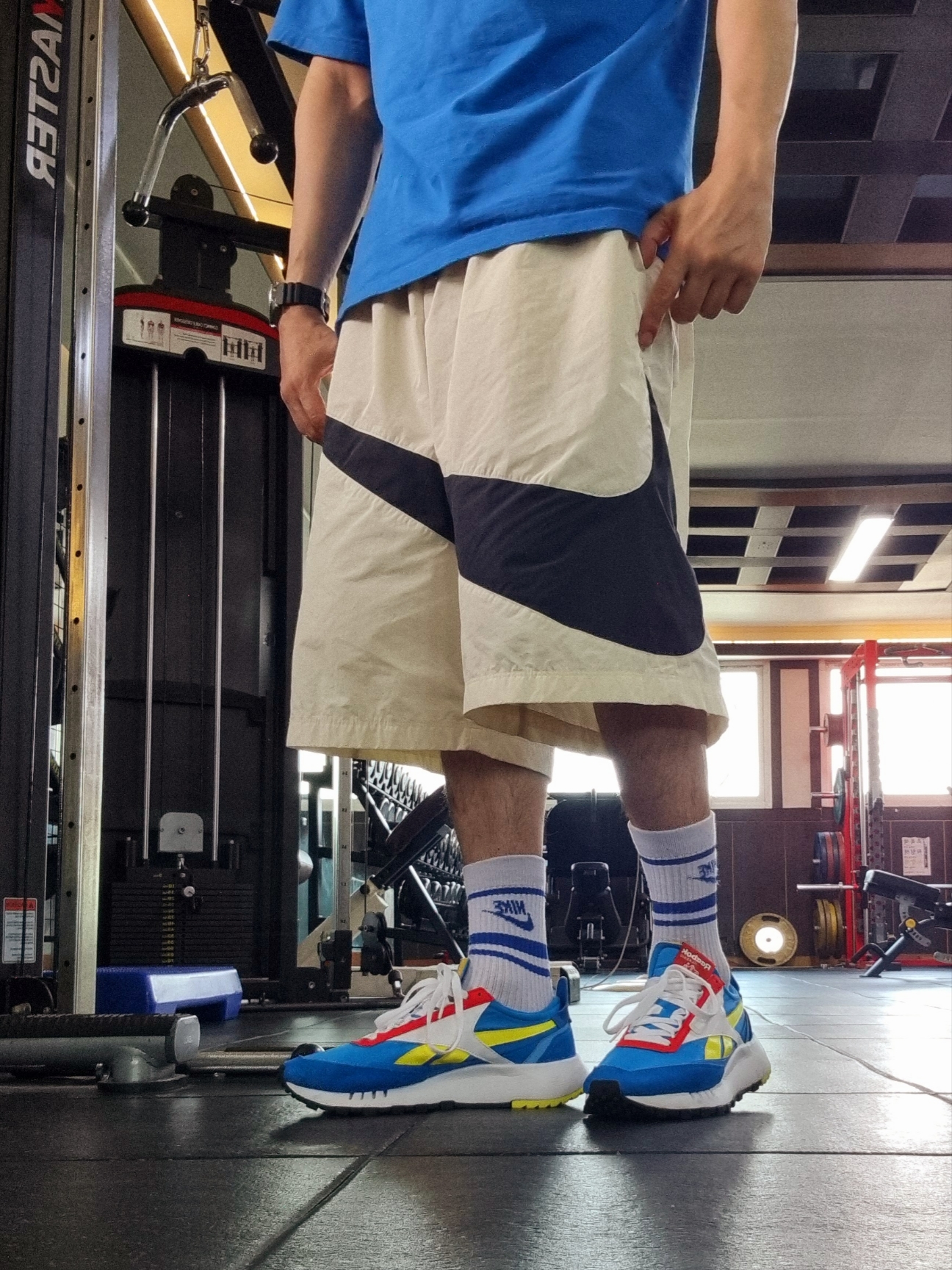 Nike NSW Swoosh Woven Shorts Coconut Milk Black - Asia 착용 스타일 - 2